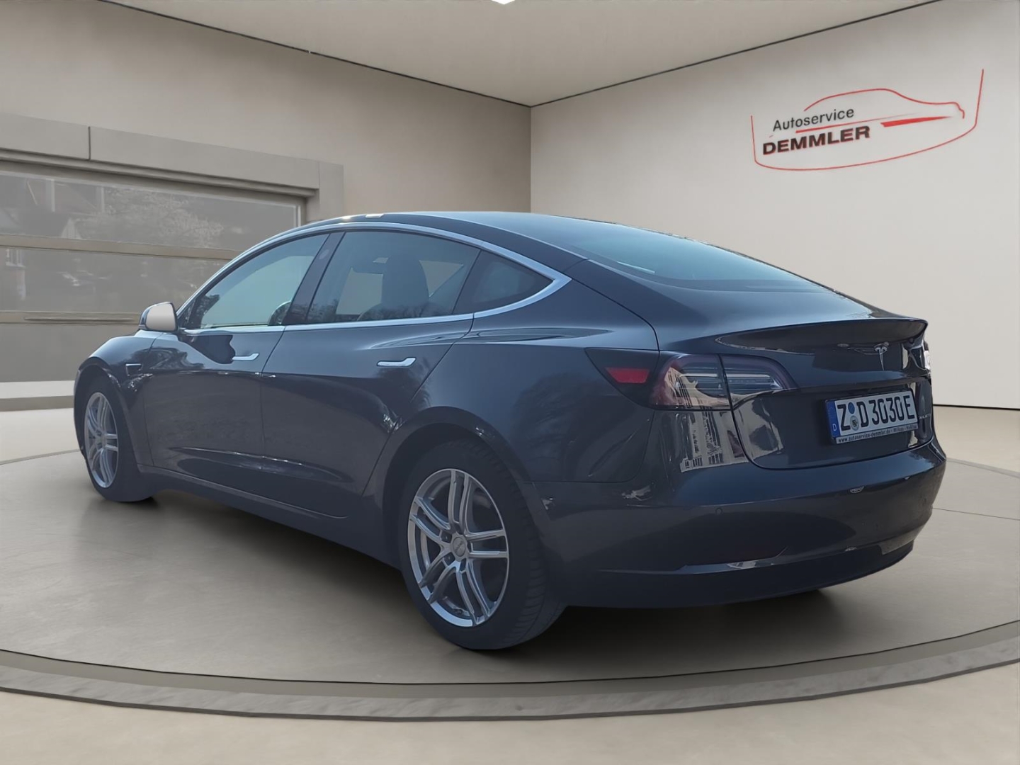 Tesla Model 3 Long Range Dual AWD, grau – Bild 7