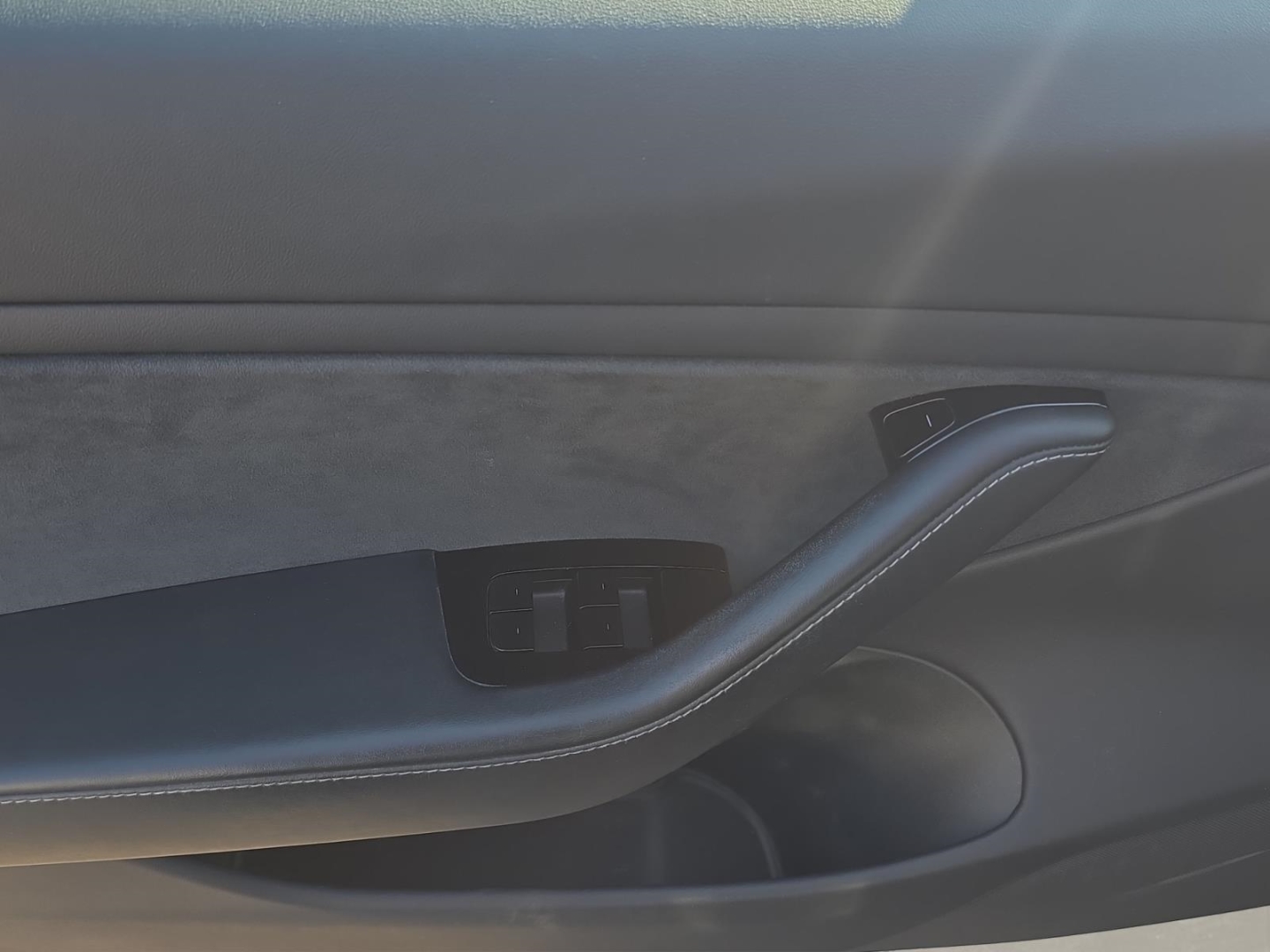 Tesla Model 3 Long Range Dual AWD, grau – Bild 14