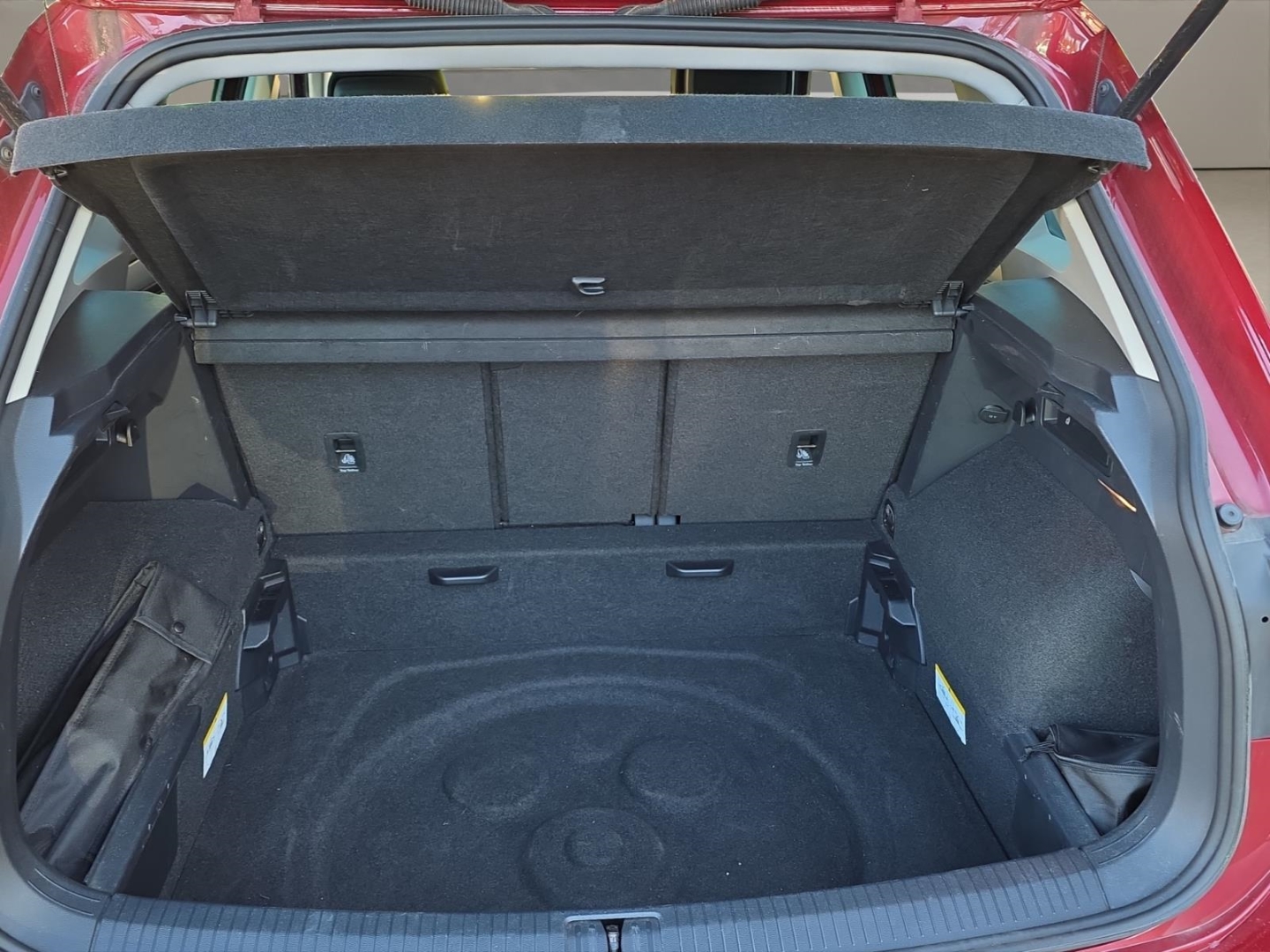 VW Tiguan 2.0 TDI,Climatronic,Standheizung, ACC,PDC, ruby red metallic (rot) – Bild 12