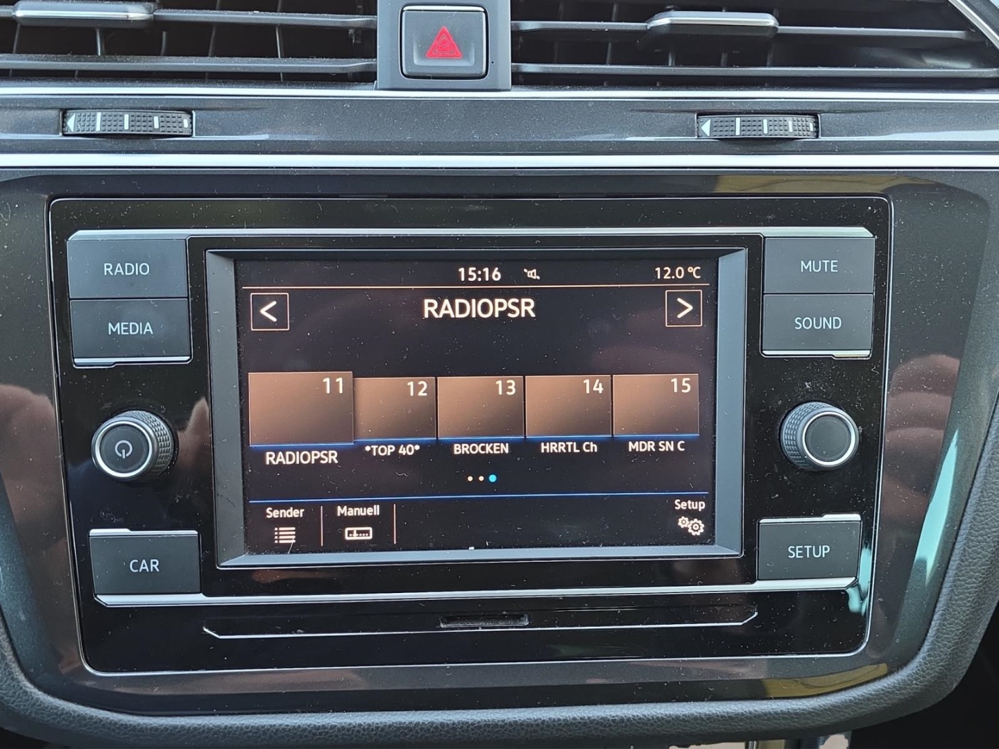 VW Tiguan 2.0 TDI,Climatronic,Standheizung, ACC,PDC, ruby red metallic (rot) – Bild 16