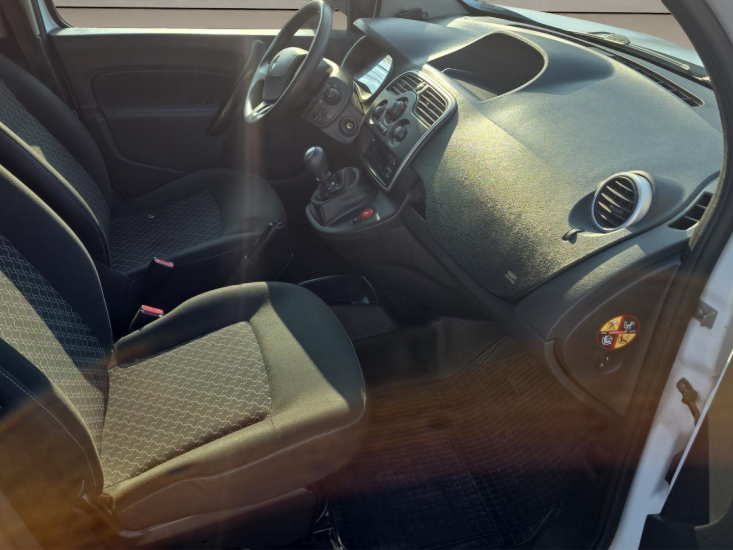 Renault Kangoo Rapid Maxi 1.5 dCI,Anhängerkupplung,Klima,Parksensoren, mineral weiss – Bild 9