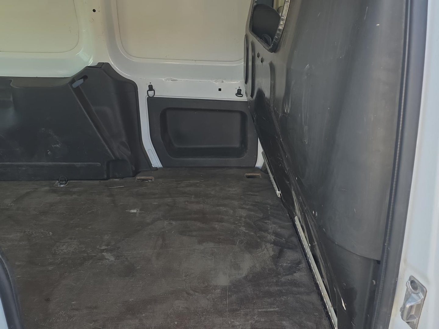 Renault Kangoo Rapid Maxi 1.5 dCI,Anhängerkupplung,Klima,Parksensoren, mineral weiss – Bild 10