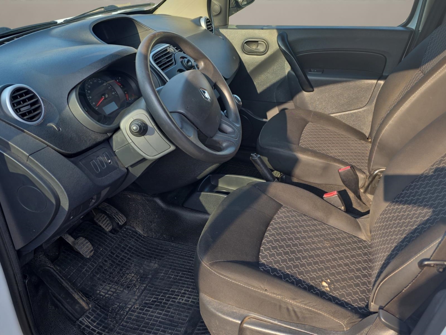 Renault Kangoo Rapid Maxi 1.5 dCI,Anhängerkupplung,Klima,Parksensoren, mineral weiss – Bild 13
