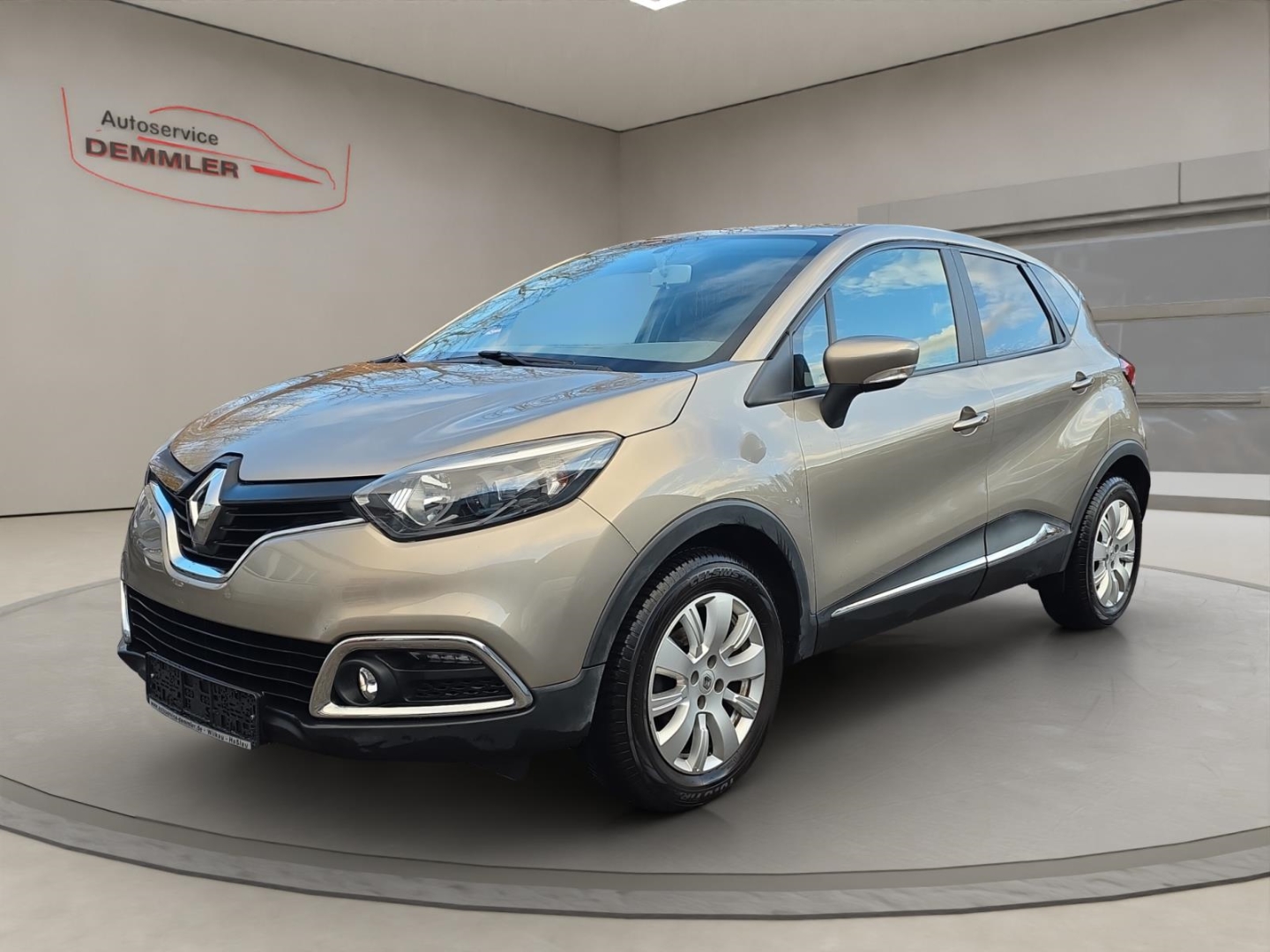 Renault Captur Dynamique, Klima, Tempomat,Berganfahrhilfe, grau