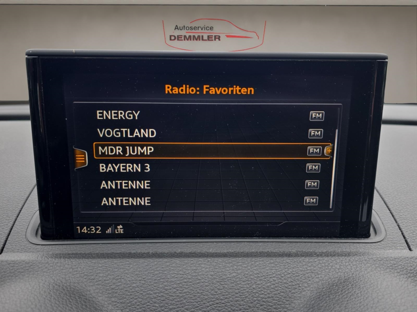 Audi A3 Sport 1.5 TFSI,Climatronic,Xenon,Navi,Rückfahrkamera, nanograu metallic – Bild 16