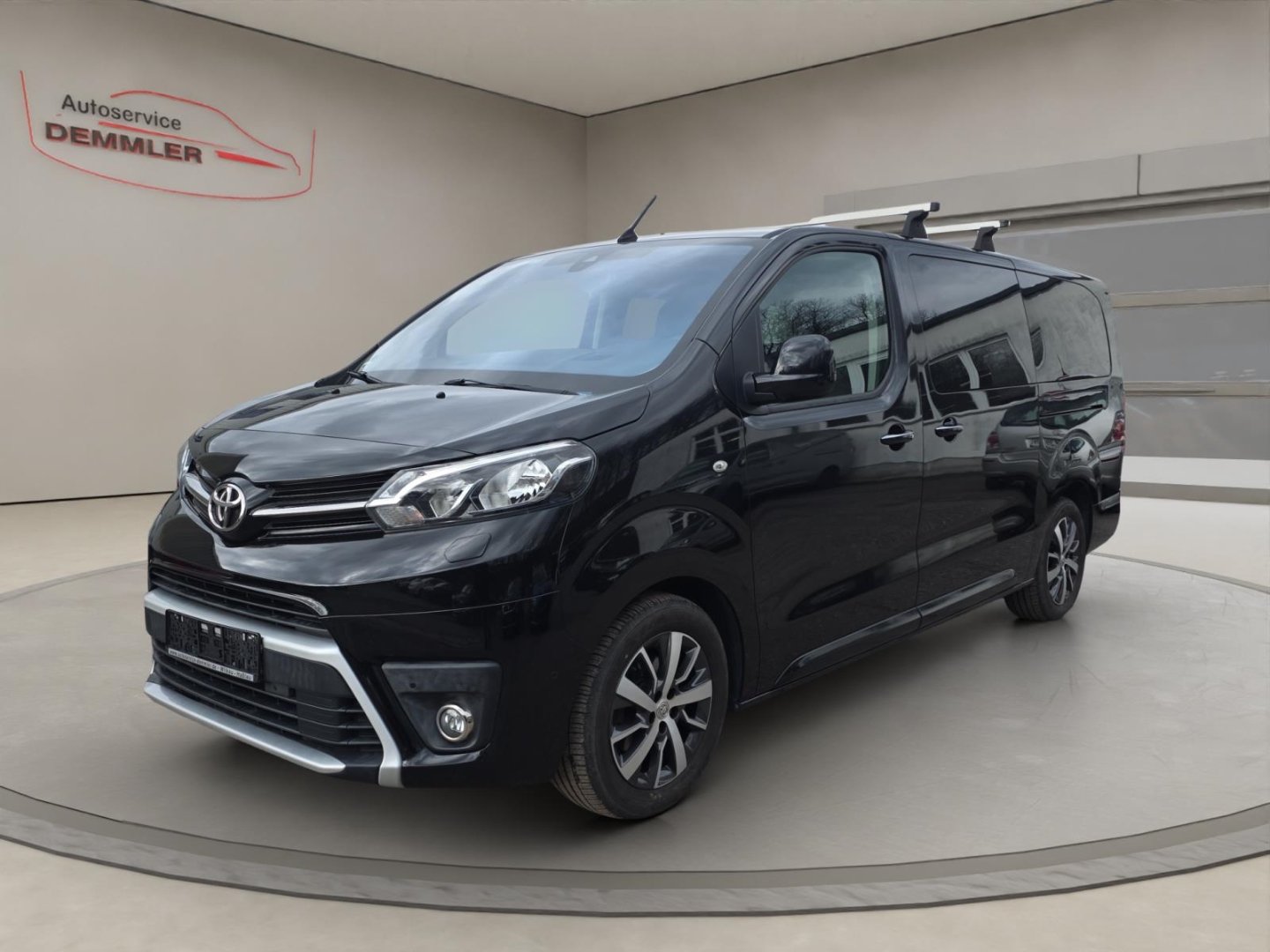 Toyota Proace L2 2.0 D-4D,AHK,Climatronic,Rückfahrk.,Sitzh., black (schwarz)