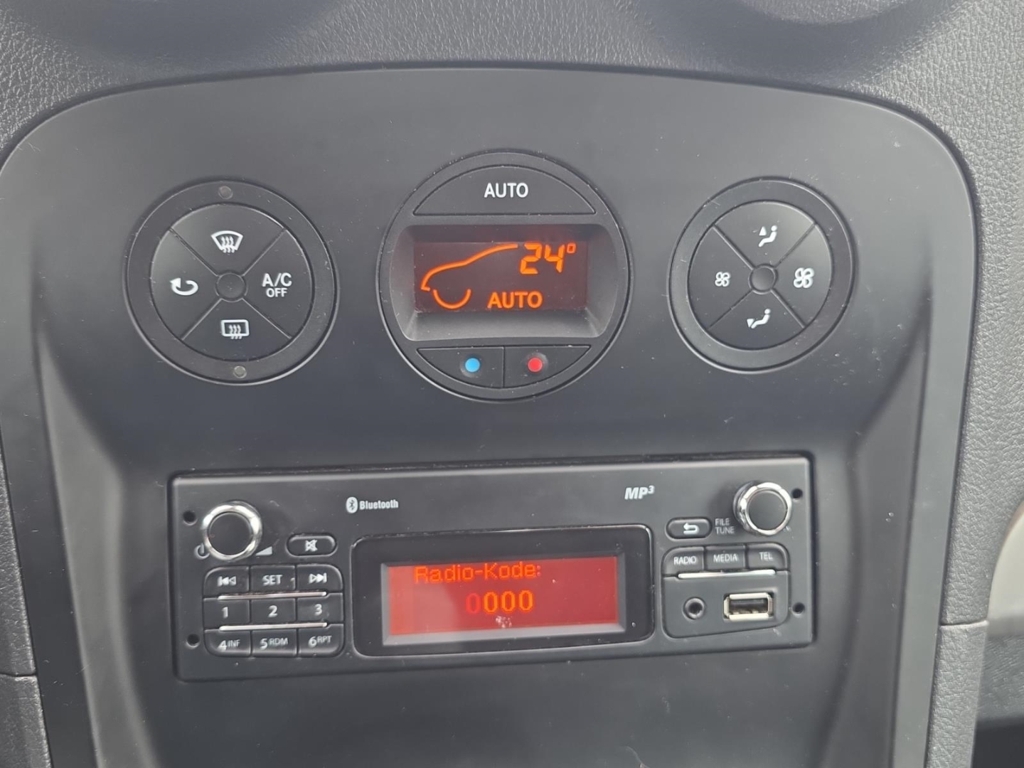 Mercedes-Benz Citan CDI 1.5 CDI, Climatronic,Sitzheizung,Parksensoren, arktikweiss – Bild 16