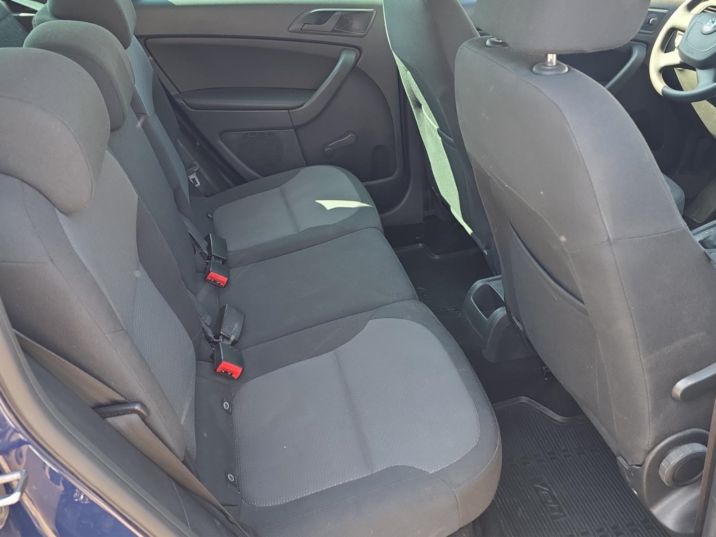 Skoda Yeti Plus Edition 4x4,Klima Sitzheizung,Parksensoren, pacific-blau – Bild 10