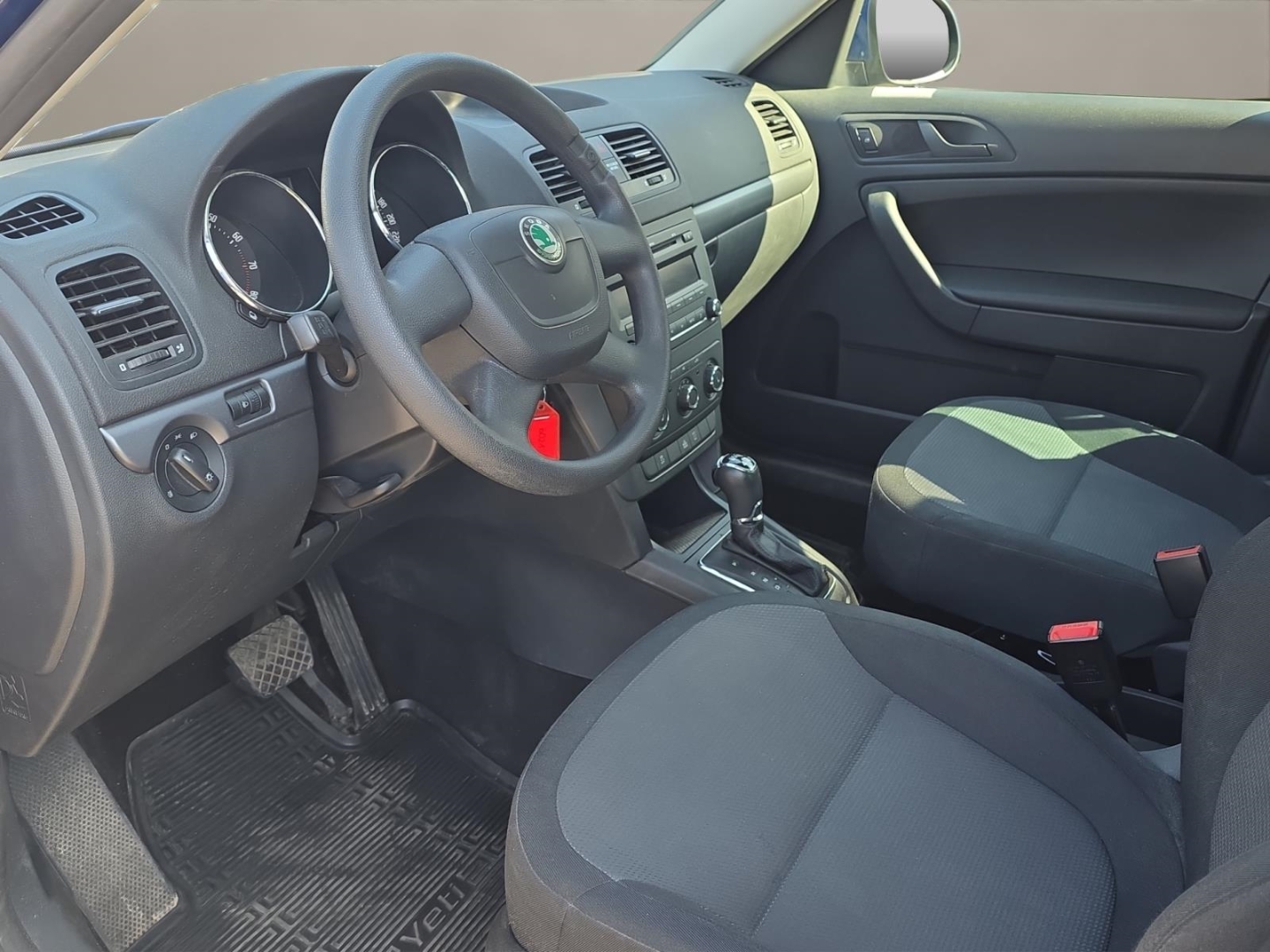 Skoda Yeti Plus Edition 4x4,Klima Sitzheizung,Parksensoren, pacific-blau – Bild 13