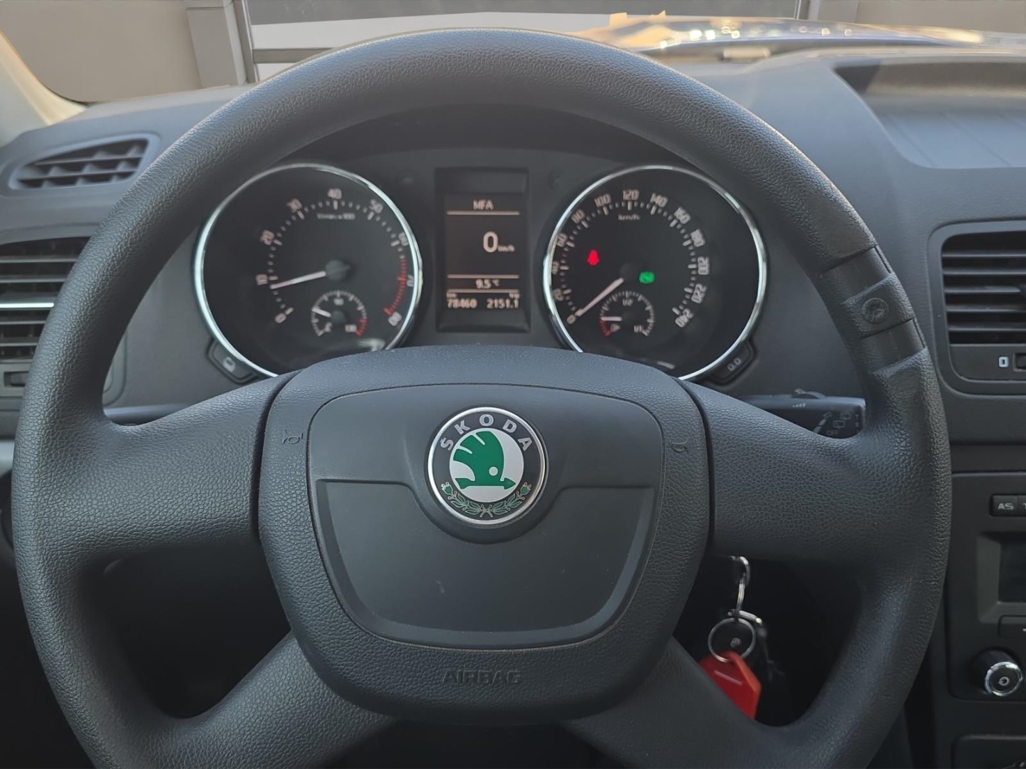 Skoda Yeti Plus Edition 4x4,Klima Sitzheizung,Parksensoren, pacific-blau – Bild 15