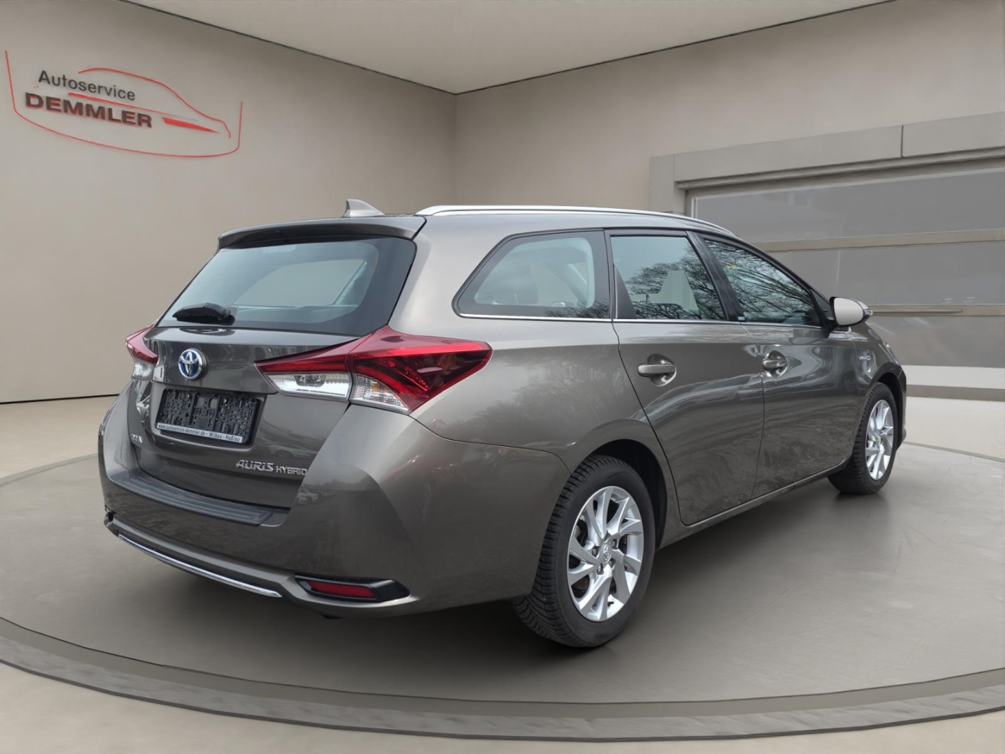 Toyota Auris Touring Sports Hybrid 1.8,Climatronic,R.kamera,Sitzh.,Tempomat, gray metallic (grau) – Bild 5