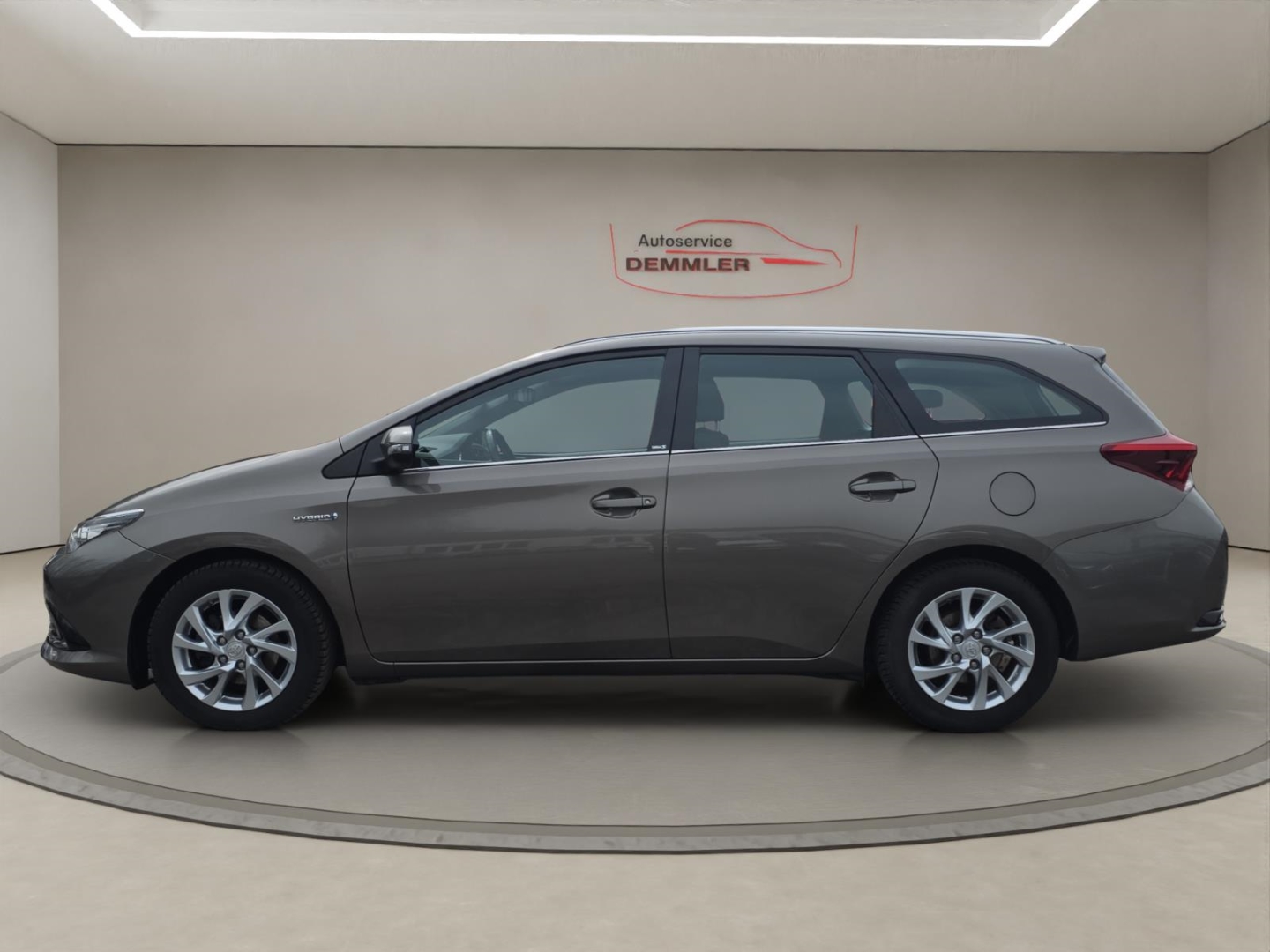 Toyota Auris Touring Sports Hybrid 1.8,Climatronic,R.kamera,Sitzh.,Tempomat, gray metallic (grau) – Bild 8