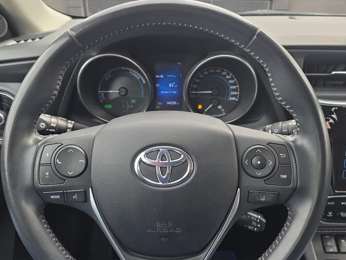 Toyota Auris Touring Sports Hybrid 1.8,Climatronic,R.kamera,Sitzh.,Tempomat, gray metallic (grau) – Bild 15