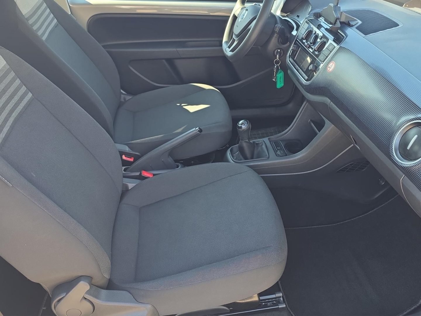 VW up! 1.0,Rückf.-Kamera,Klimaanlage,Tempomat,PDC, tungsten silver metallic (silber) – Bild 9