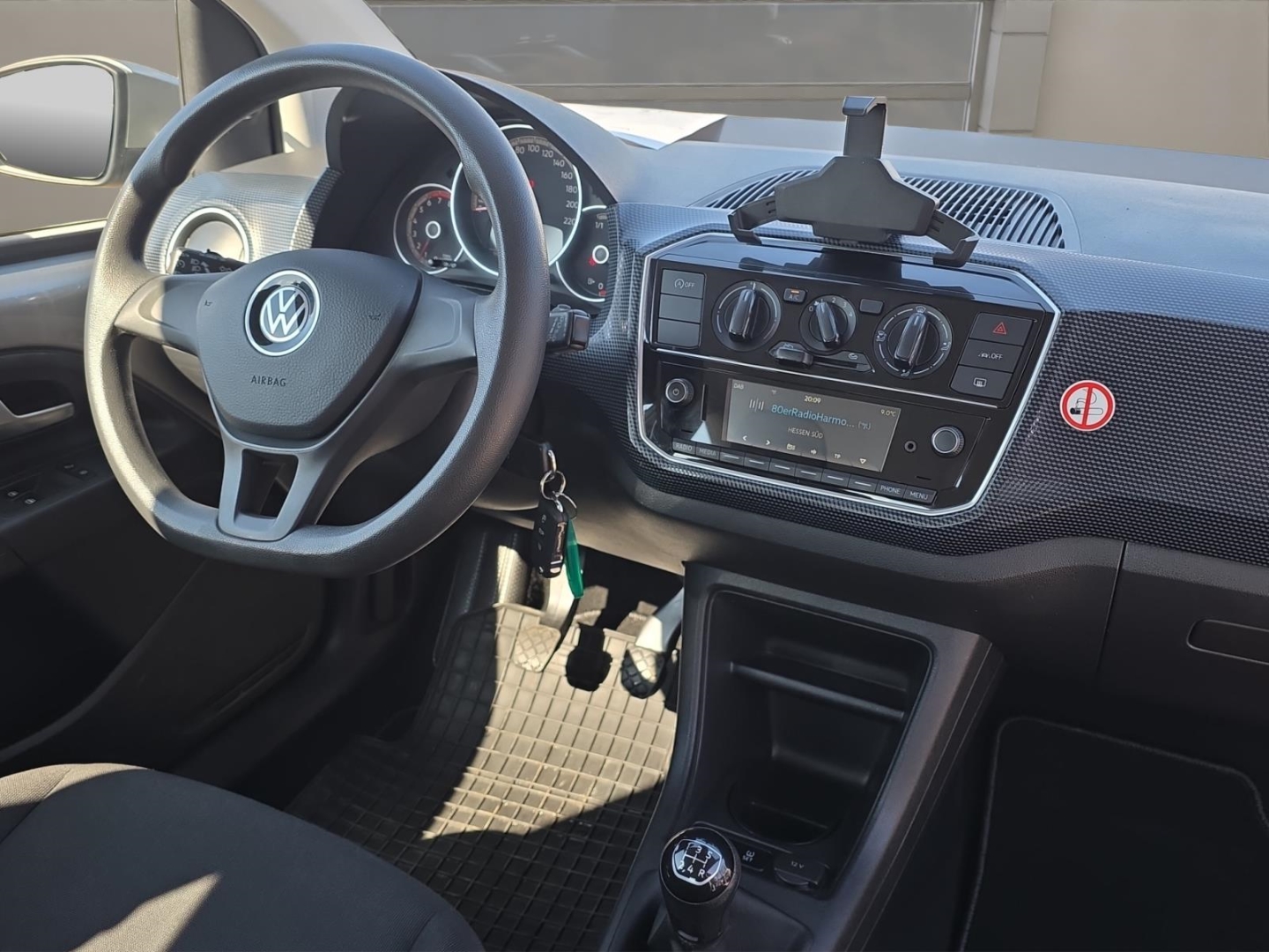 VW up! 1.0,Rückf.-Kamera,Klimaanlage,Tempomat,PDC, tungsten silver metallic (silber) – Bild 11