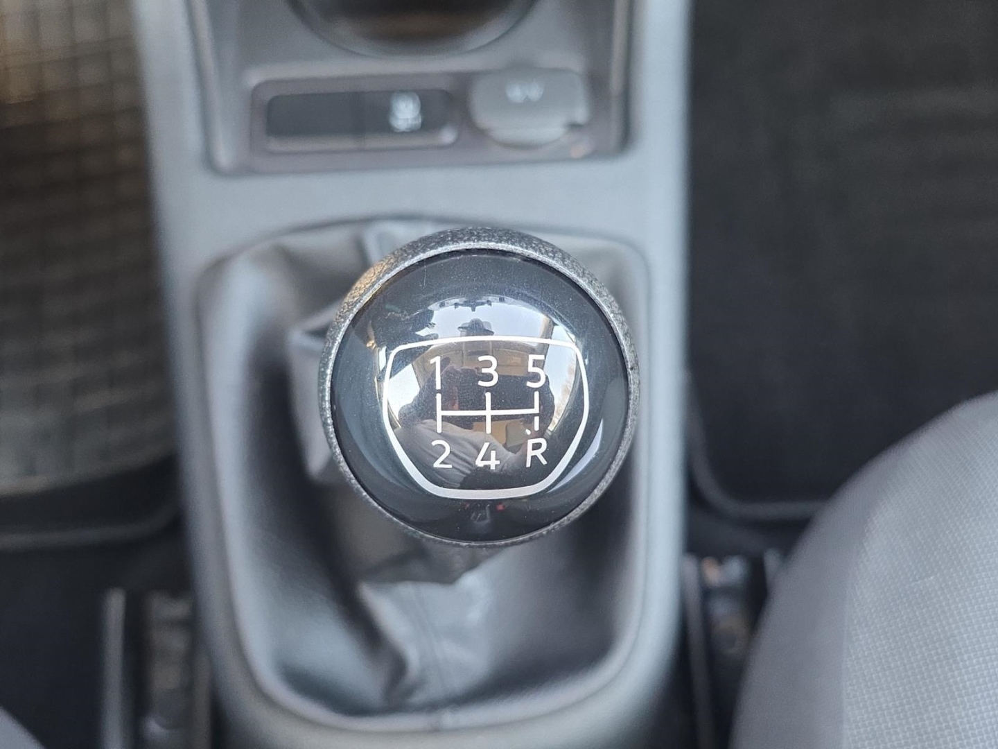 VW up! 1.0,Rückf.-Kamera,Klimaanlage,Tempomat,PDC, tungsten silver metallic (silber) – Bild 15