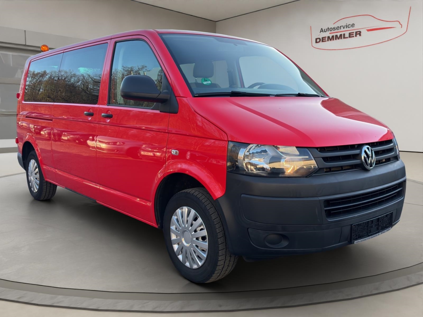 VW Transporter T5 lang ,Klima, Tempomat,Berganfahrass.,Kollisionswarner, rot – Bild 3