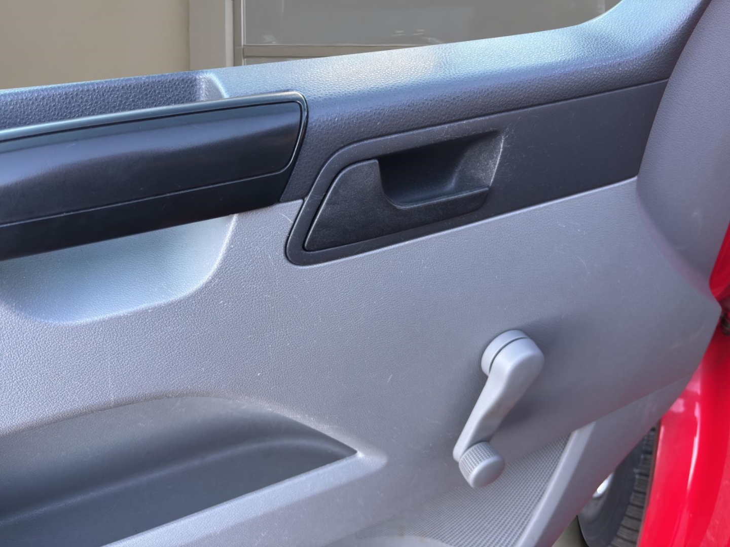 VW Transporter T5 lang ,Klima, Tempomat,Berganfahrass.,Kollisionswarner, rot – Bild 14