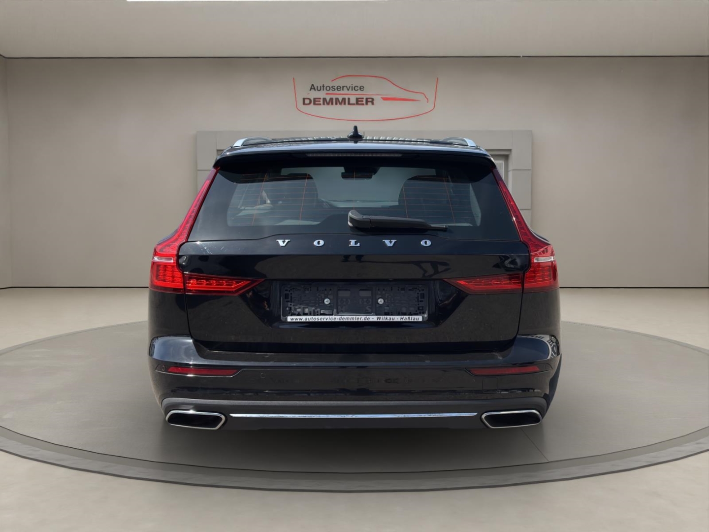 Volvo V60 Inscription 2.0 D,LED,Climatronic,AHK,Navi,Pano-Dach,R.Kamera, black solid stone / solid (schwarz) – Bild 6