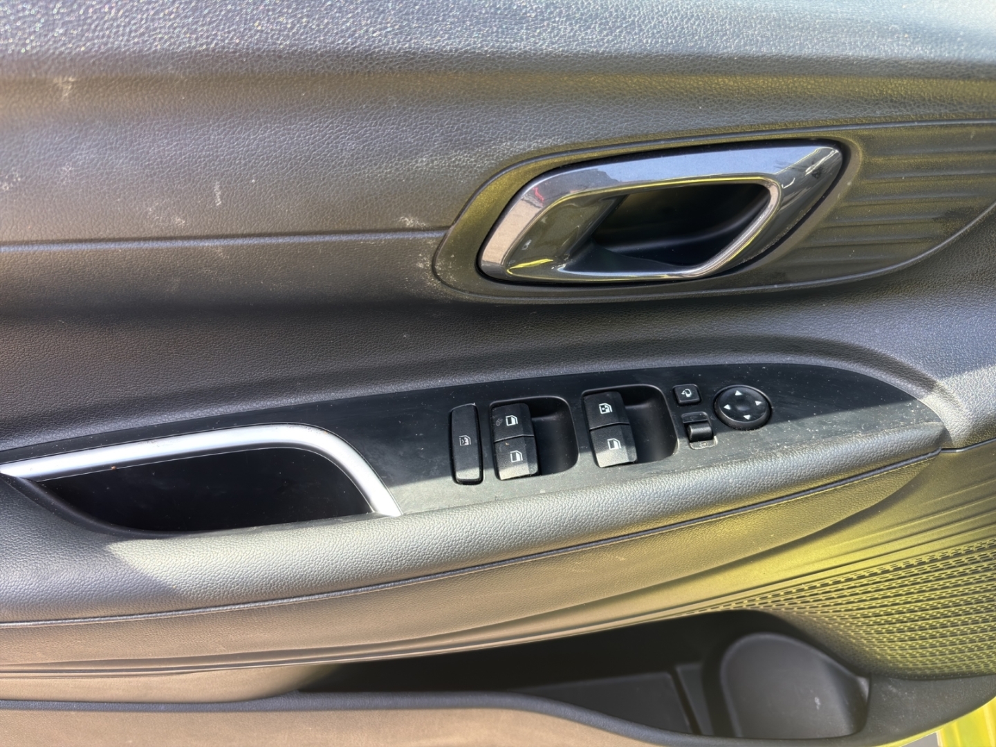 Hyundai i20 1.0,Automatik,Navi,Klima,Tempomat,Sitzheizung,PDC, lucid lime / met (gelb) – Bild 13