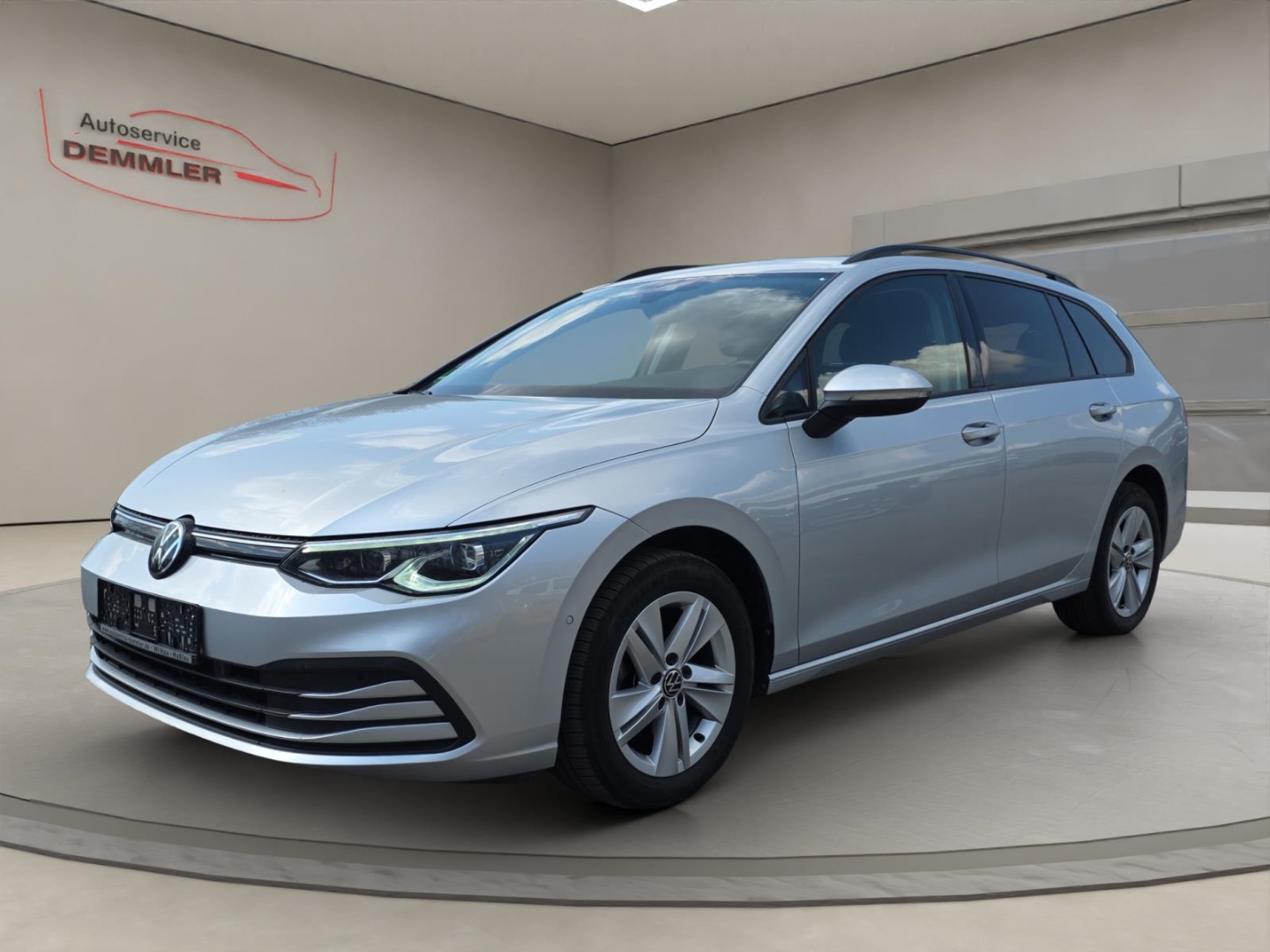 VW Golf VIII eTSI DSG, IQ-Light,LED,Navi,Rückfahrk.,Winter-P., reflexsilber metallic