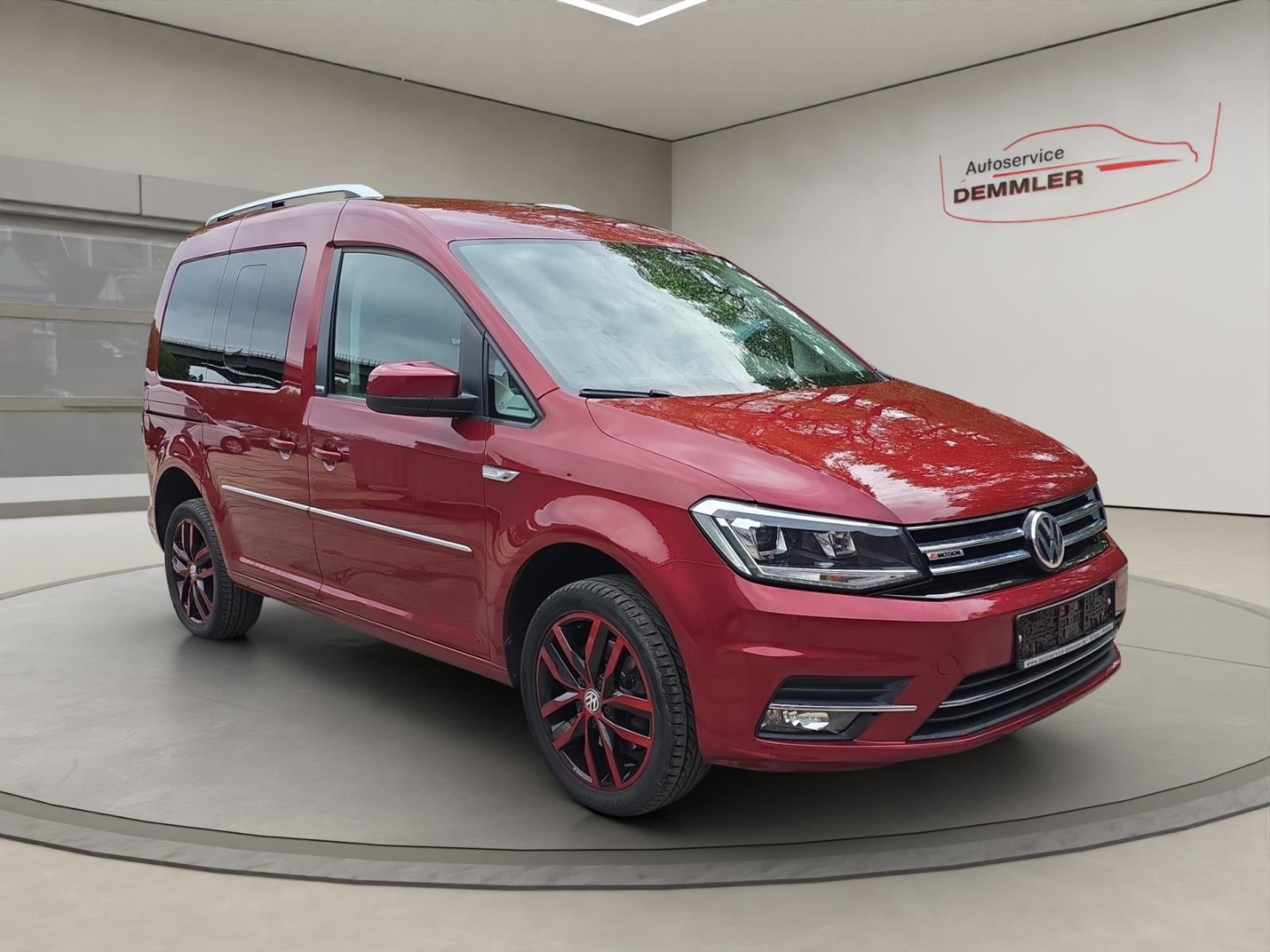 VW Caddy Generation Four 2.0 TDI 4x4,AHK,Xenon,Navi,Standheizung, fortanarot metallic – Bild 3
