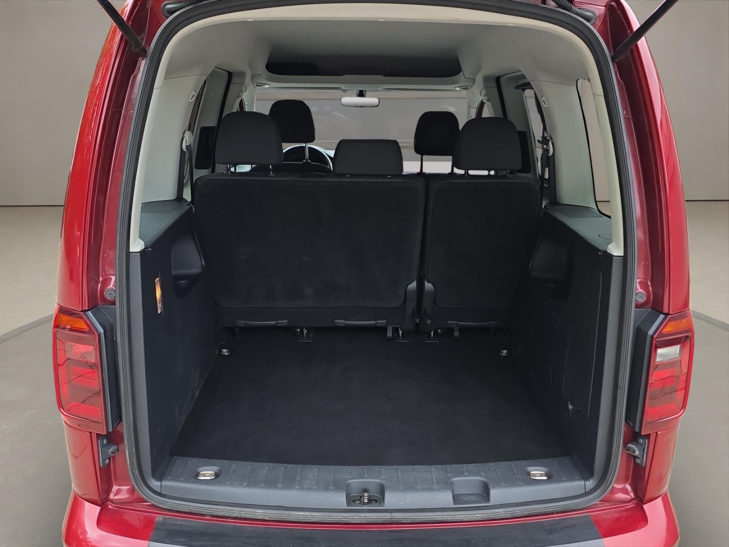 VW Caddy Generation Four 2.0 TDI 4x4,AHK,Xenon,Navi,Standheizung, fortanarot metallic – Bild 12