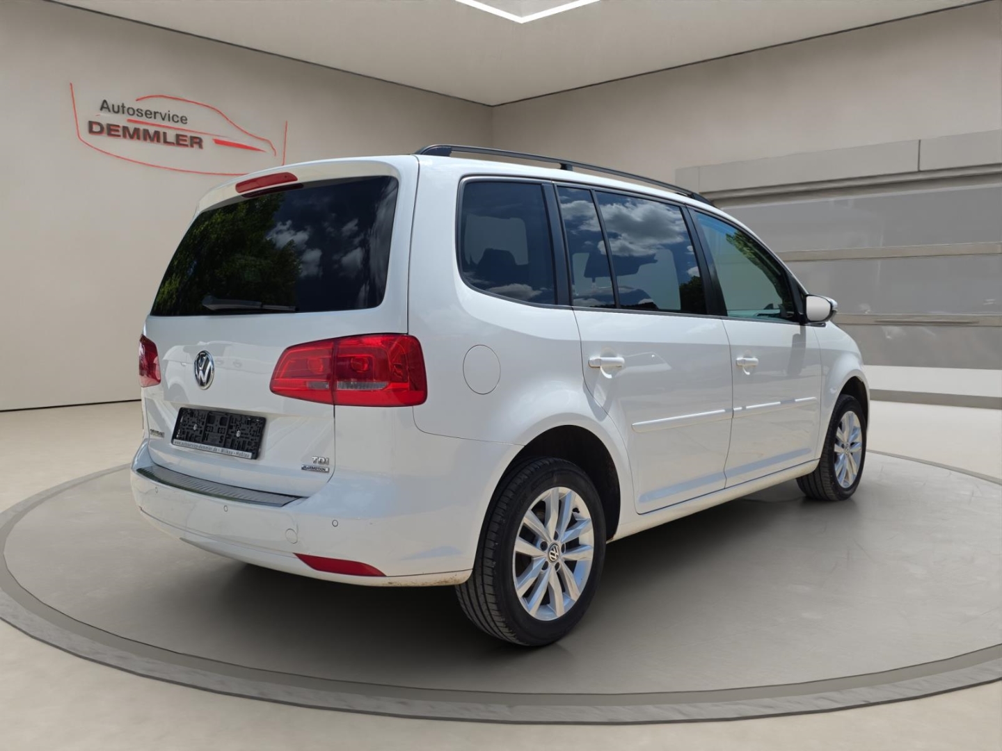 VW Touran 1.6 TDI, 7-Si, Climatronic,Pano-Dach,Tempomat,PDC, candy-weiß – Bild 5