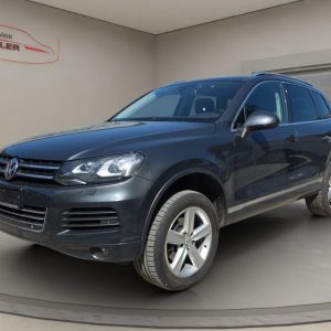 VW Touareg 3.0 V6 TDI Luftfederung, AHK, Navi, Leder, dark flint gray metallic (grau)