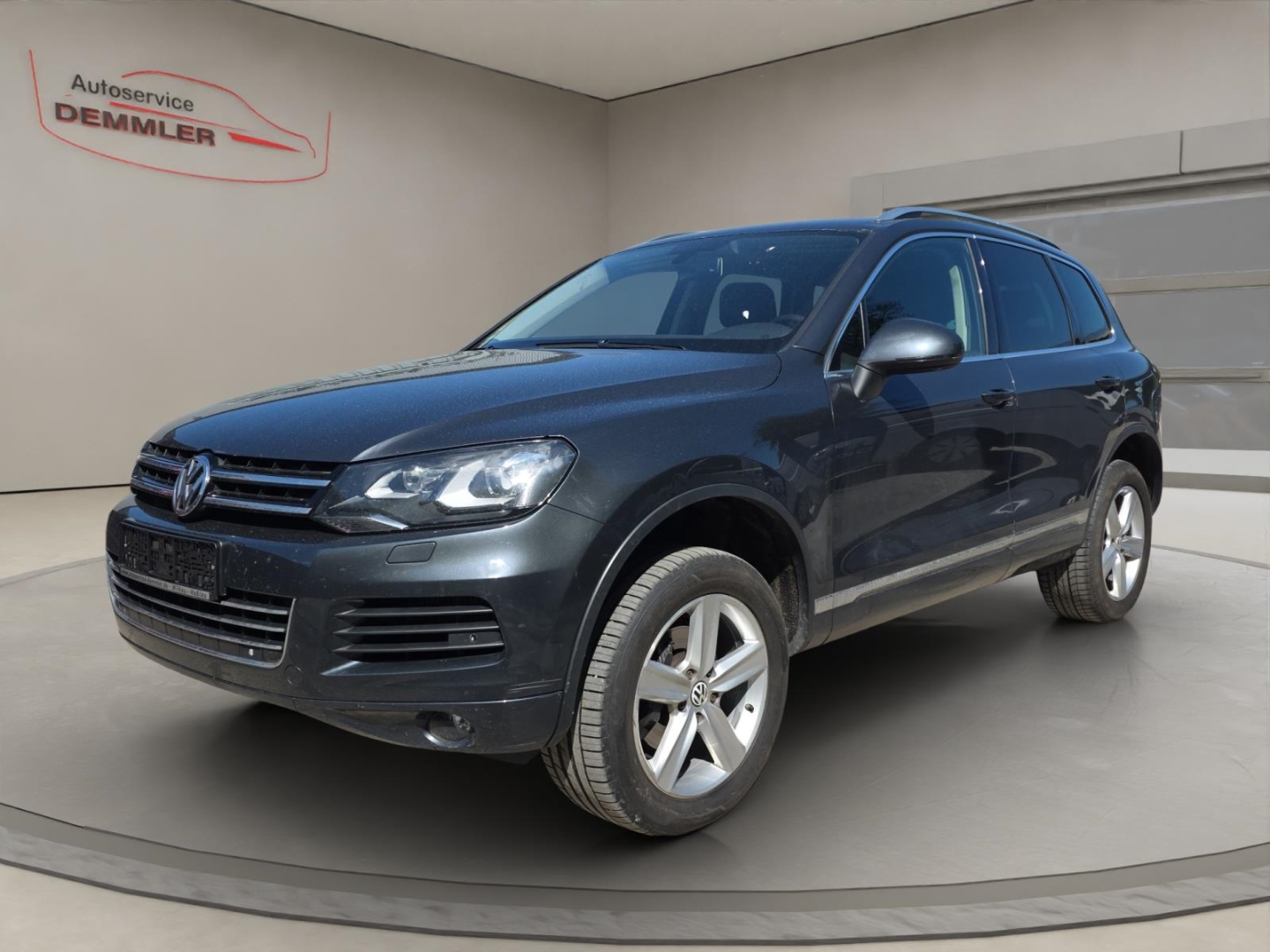 VW Touareg 3.0 V6 TDI Luftfederung, AHK, Navi, Leder, dark flint gray metallic (grau)
