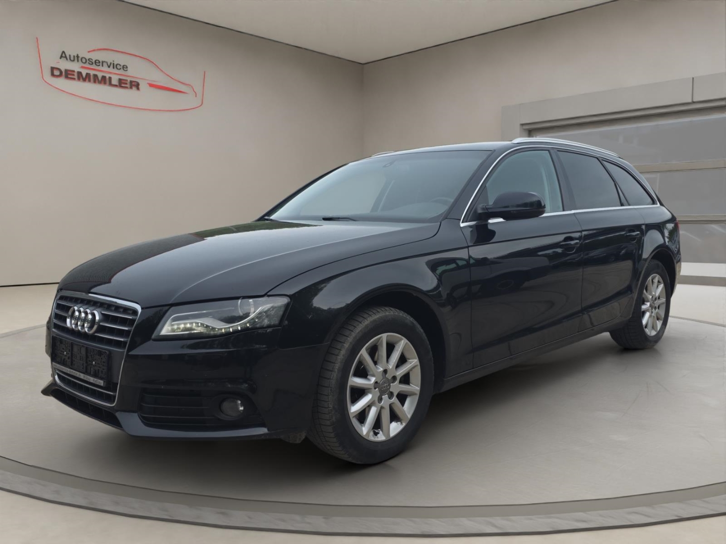 Audi A4 2.0 TDI Standheizung ,Navi, Tempomat, Xenon, phantomschwarz perleffekt