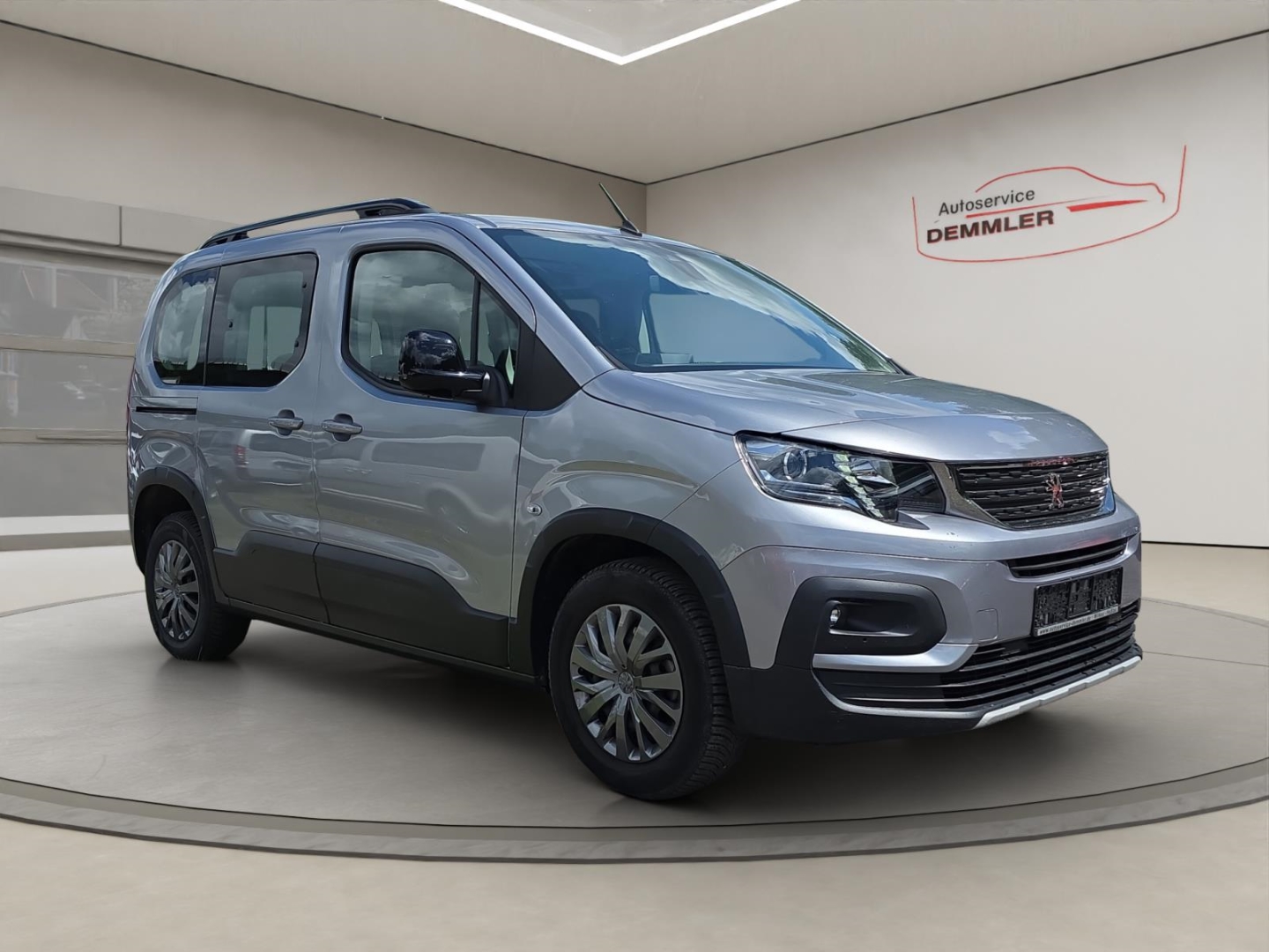 Peugeot Rifter Allure , AHK,Climatronic,Navi,R.Kamera,Tempomat,DAB, lack grau artense/typ aussenverkleidung metallic-lackierung – Bild 3