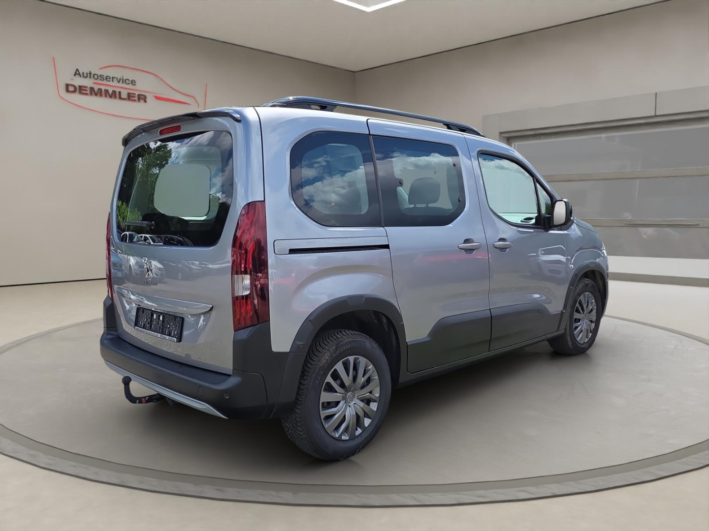 Peugeot Rifter Allure , AHK,Climatronic,Navi,R.Kamera,Tempomat,DAB, lack grau artense/typ aussenverkleidung metallic-lackierung – Bild 5
