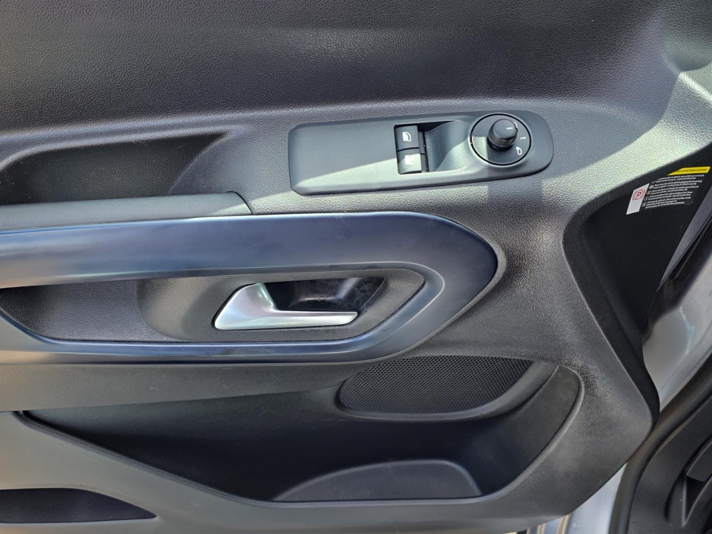 Peugeot Rifter Allure , AHK,Climatronic,Navi,R.Kamera,Tempomat,DAB, lack grau artense/typ aussenverkleidung metallic-lackierung – Bild 14