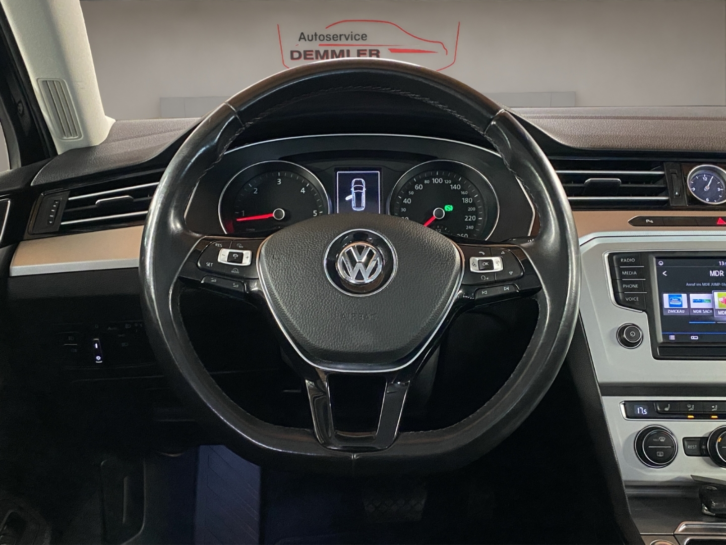 VW Passat 2.0 TDI DSG,Navi, ACC,Tempomat,Climatronic,Sitzheizung, deep black perleffekt (schwarz) – Bild 10