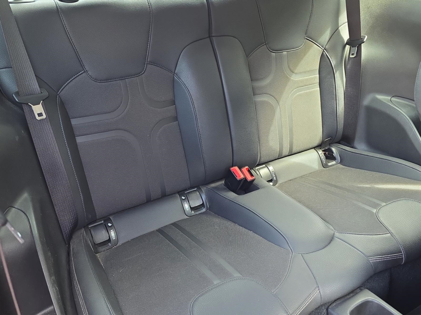 Opel Adam Rocks S 1.4 Turbo,Climatronic,Sitzh.,PDC,CarPlay, fire red (uni) (rot) – Bild 10