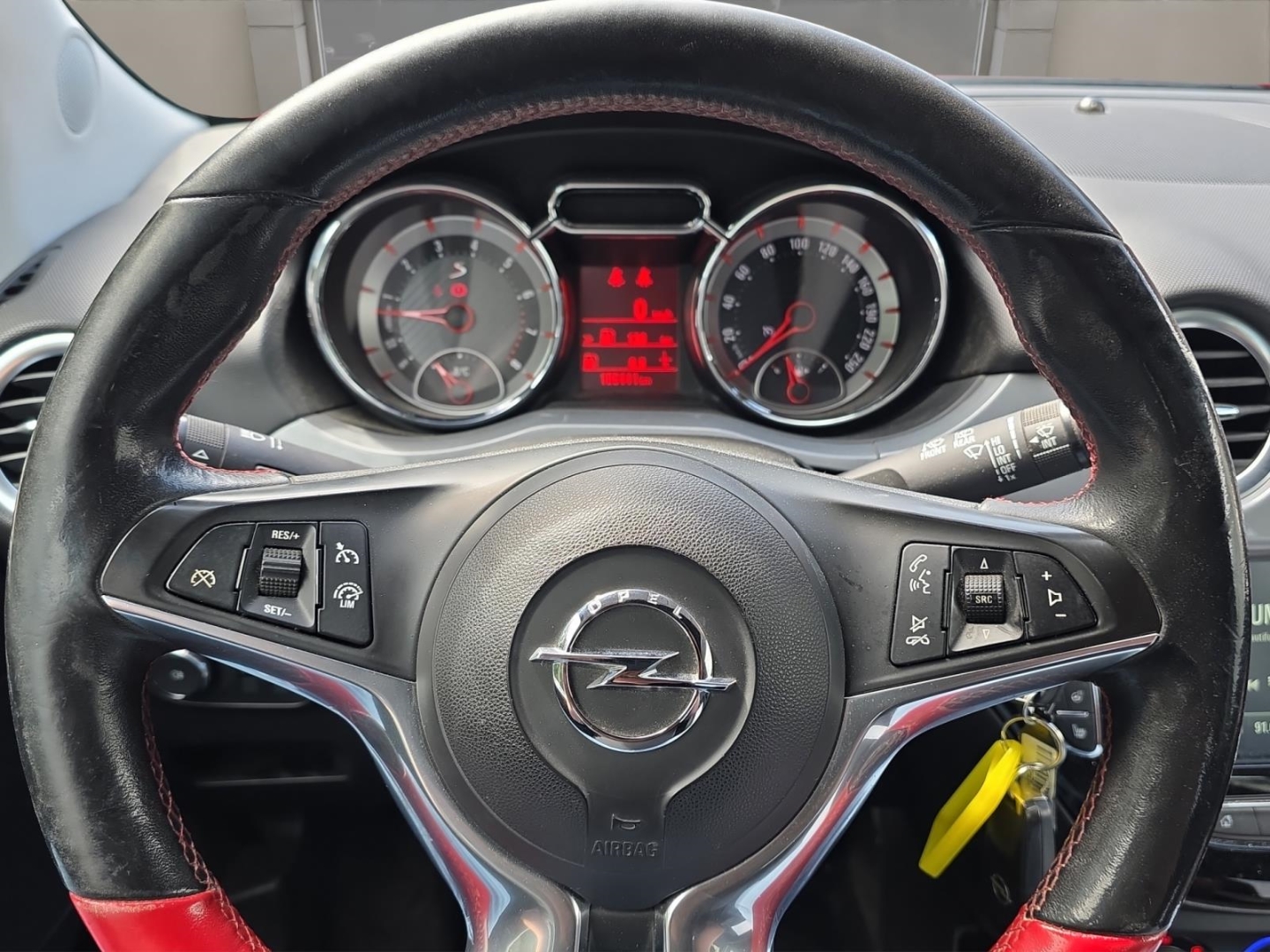 Opel Adam Rocks S 1.4 Turbo,Climatronic,Sitzh.,PDC,CarPlay, fire red (uni) (rot) – Bild 15