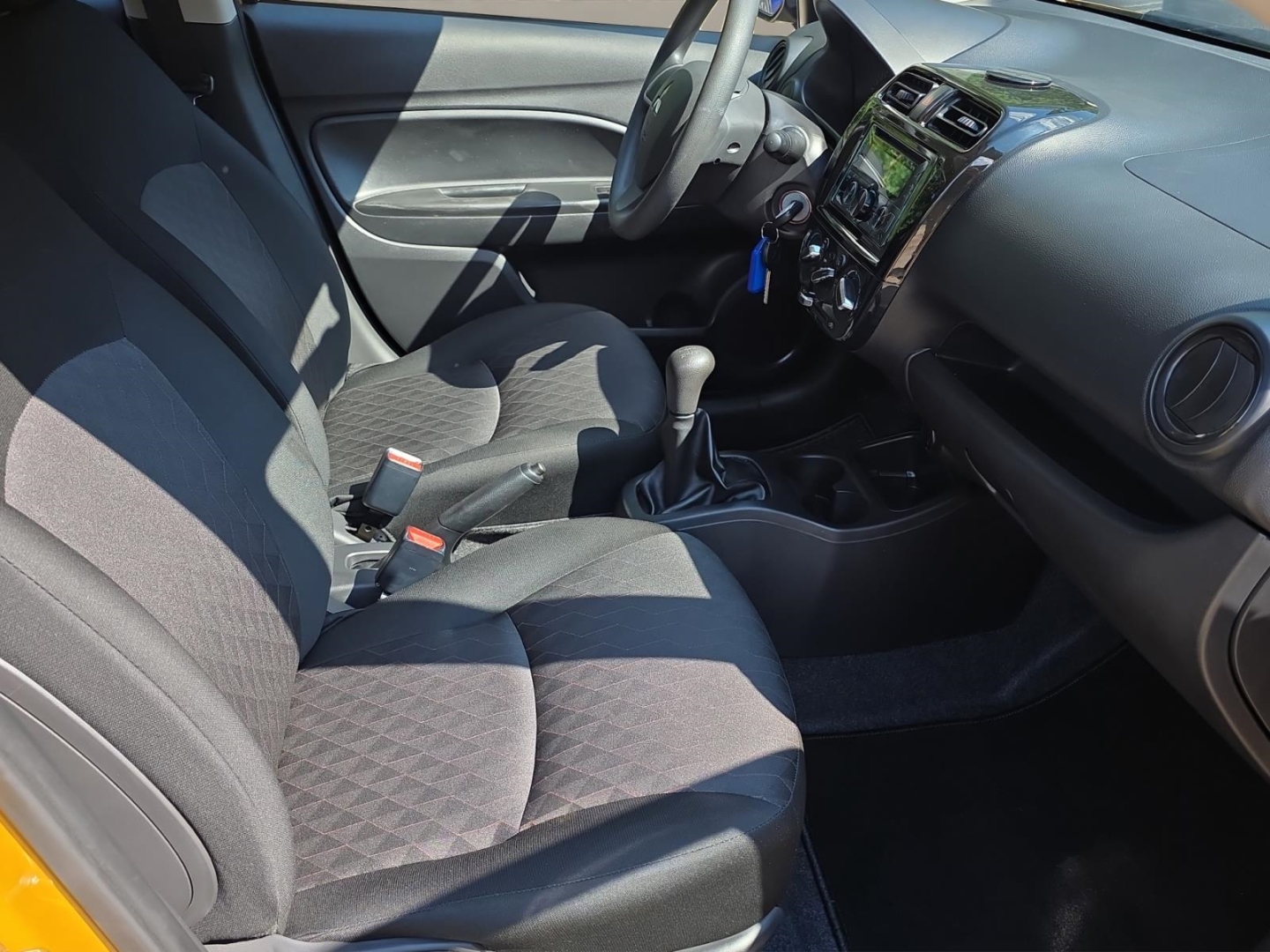 Mitsubishi Space Star 1.2, Klima, DAB-Radio, Abstandswarner, Berganfahrassistent, citrin-gelb (m) – Bild 9