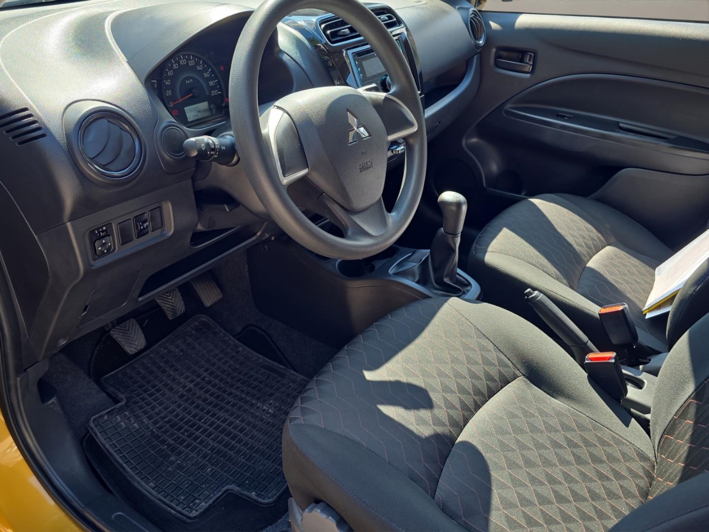 Mitsubishi Space Star 1.2, Klima, DAB-Radio, Abstandswarner, Berganfahrassistent, citrin-gelb (m) – Bild 13
