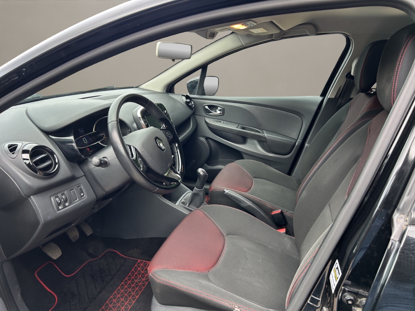 Renault Clio IV Dynamique, Navi, Klima, Tempomat, CarPlay, sternen-schwarz – Bild 9