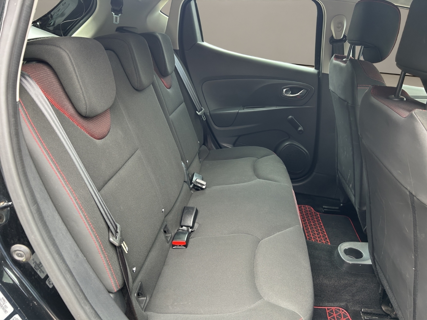 Renault Clio IV Dynamique, Navi, Klima, Tempomat, CarPlay, sternen-schwarz – Bild 16