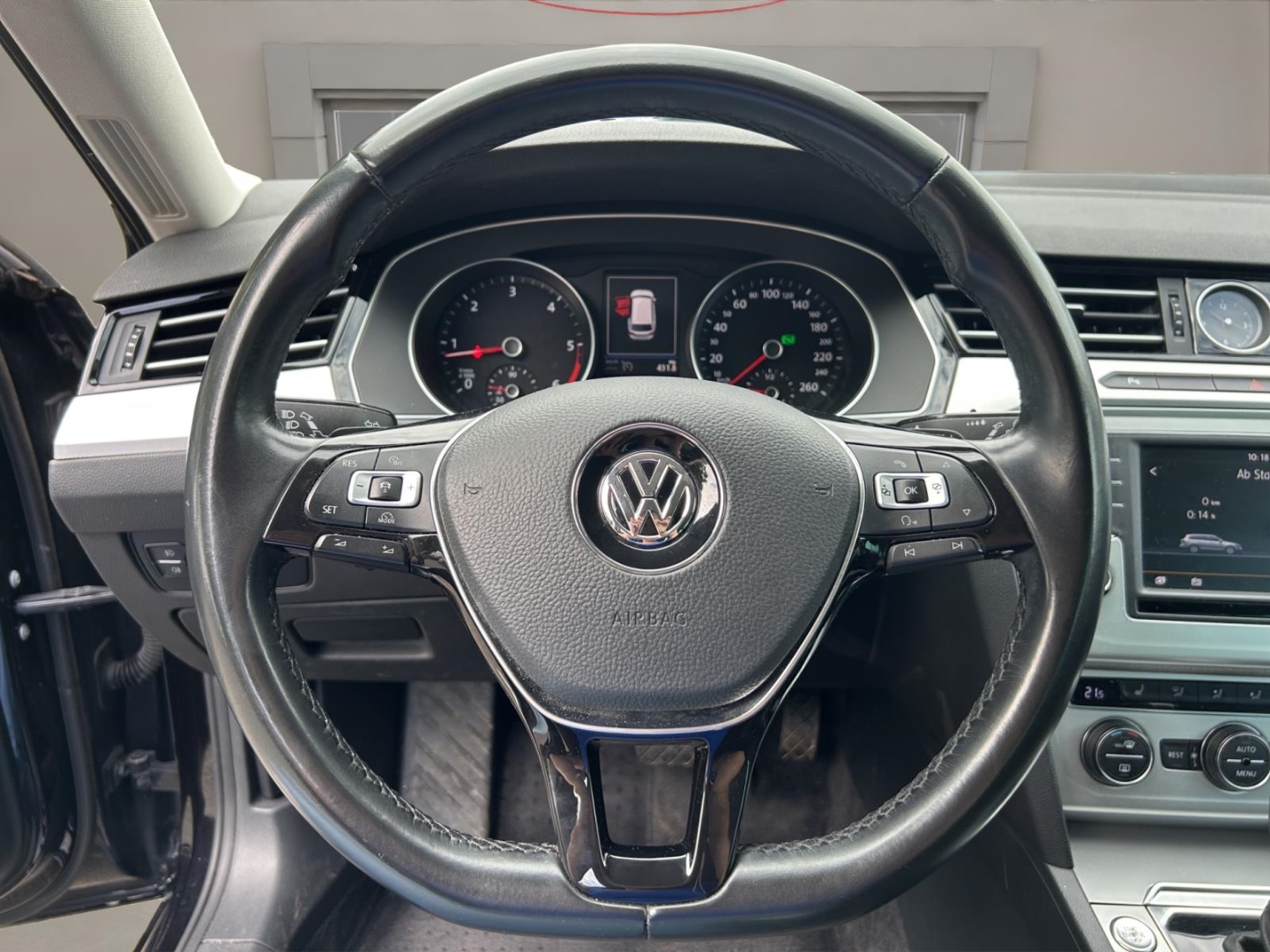 VW Passat Comfortline ,ACC,LED,Navi,Winter-P.,Climatronic, deep black perleffekt (schwarz) – Bild 12