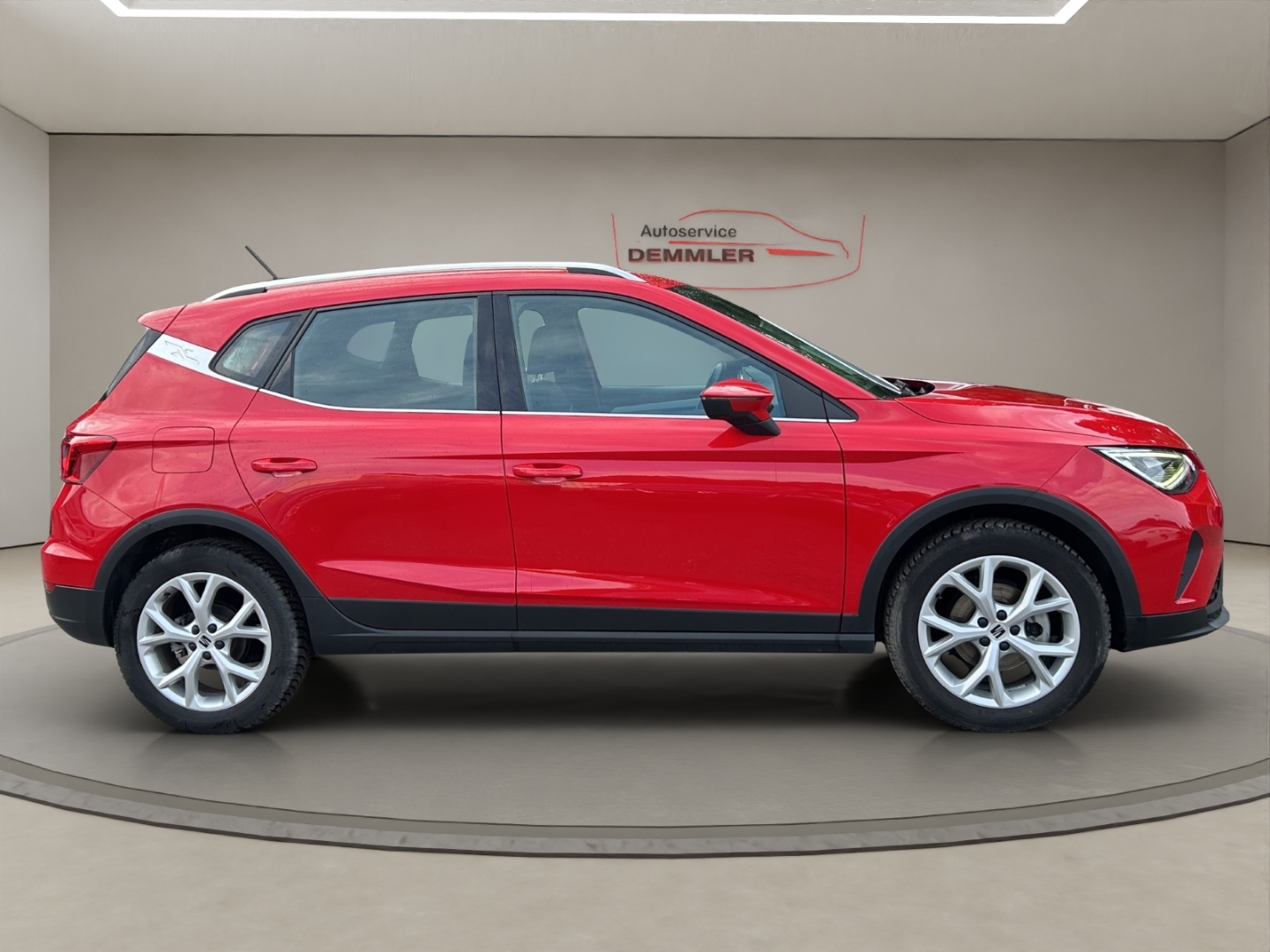 Seat Arona FR ,LED,Climatronic,Navi,Tempomat,DAB,Parksensoren, reinrot – Bild 4