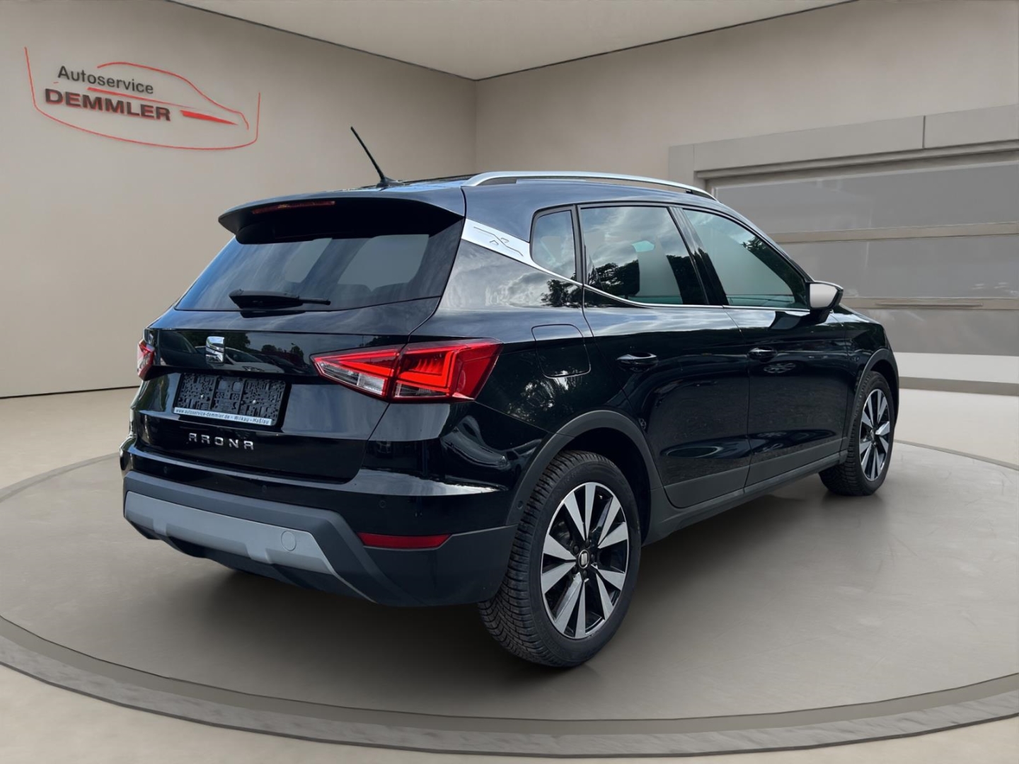 Seat Arona Xcellence BEATS,ACC,Navi,LED,Tempomat,Winter-Paket,, mitternachtsschwarz – Bild 5