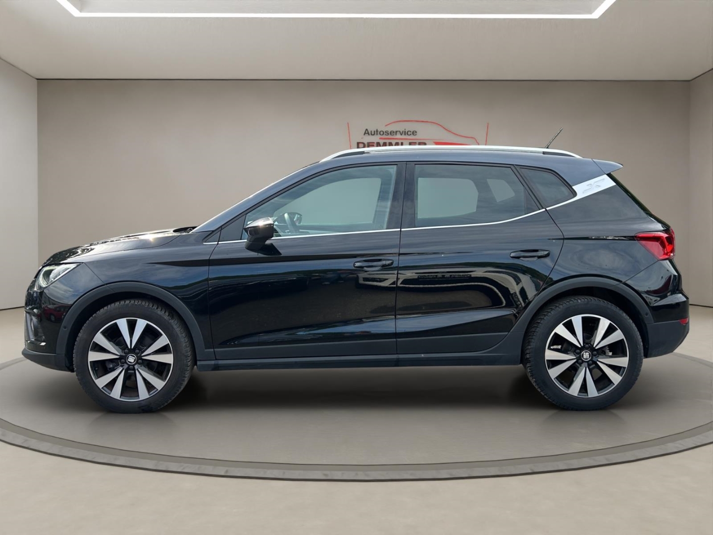 Seat Arona Xcellence BEATS,ACC,Navi,LED,Tempomat,Winter-Paket,, mitternachtsschwarz – Bild 8