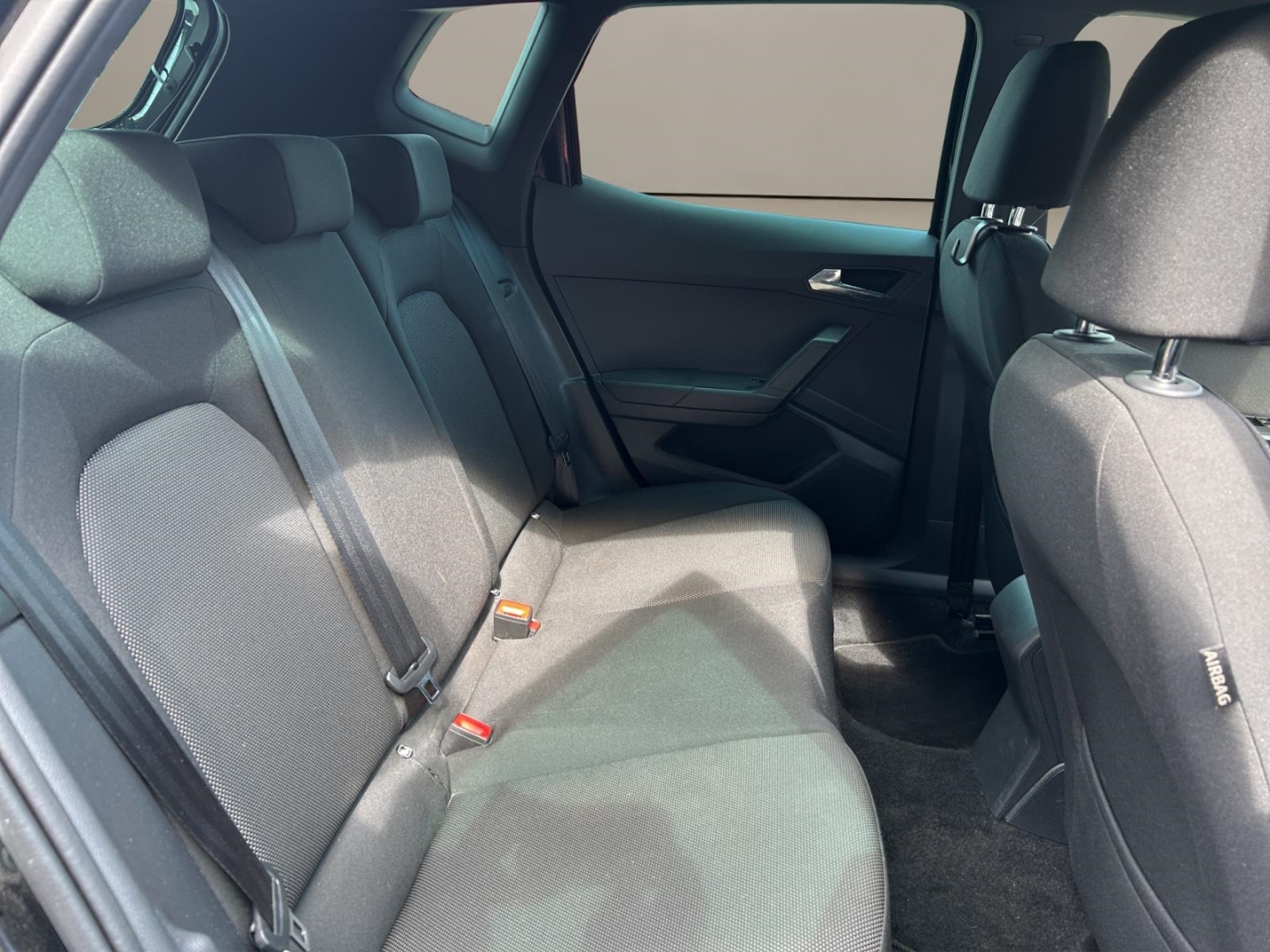 Seat Arona Xcellence BEATS,ACC,Navi,LED,Tempomat,Winter-Paket,, mitternachtsschwarz – Bild 16