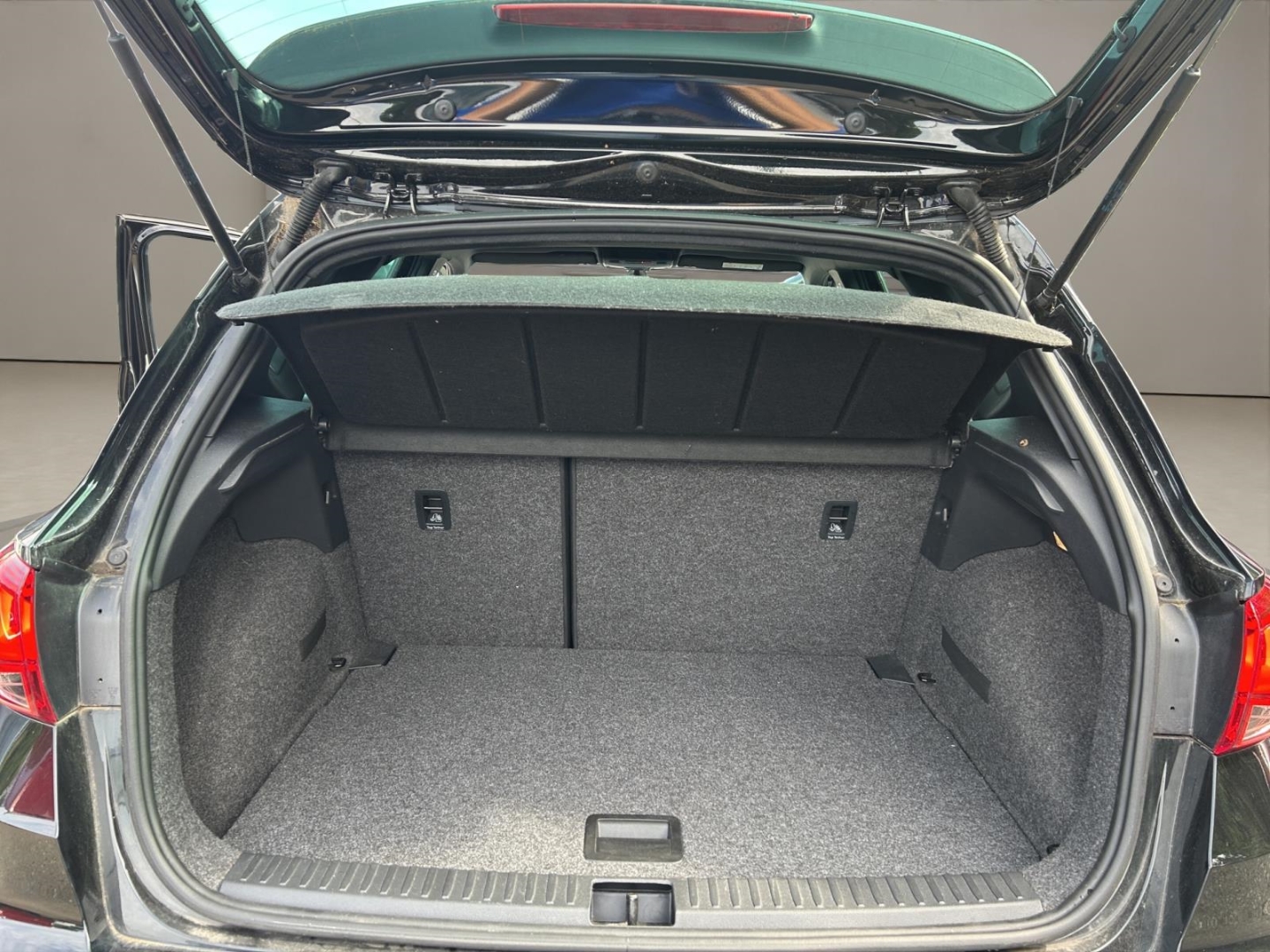 Seat Arona Xcellence BEATS,ACC,Navi,LED,Tempomat,Winter-Paket,, mitternachtsschwarz – Bild 17