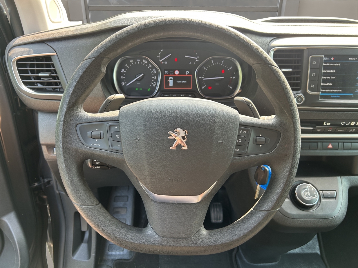 Peugeot Traveller Business,Climatronic,AHK,R.Kamera,Tempomat,Parksensoren, lackierung platinium-grau/typ aussenverkleidung lackiert – Bild 11