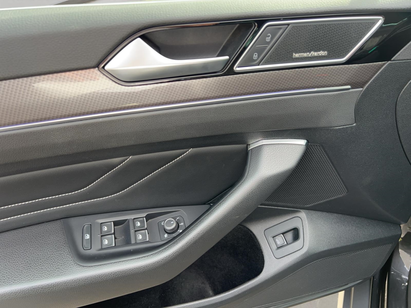 VW Passat Alltrack DSG 4Motion,AHK,Standheizung,Panorama, mangangrau metallic – Bild 10