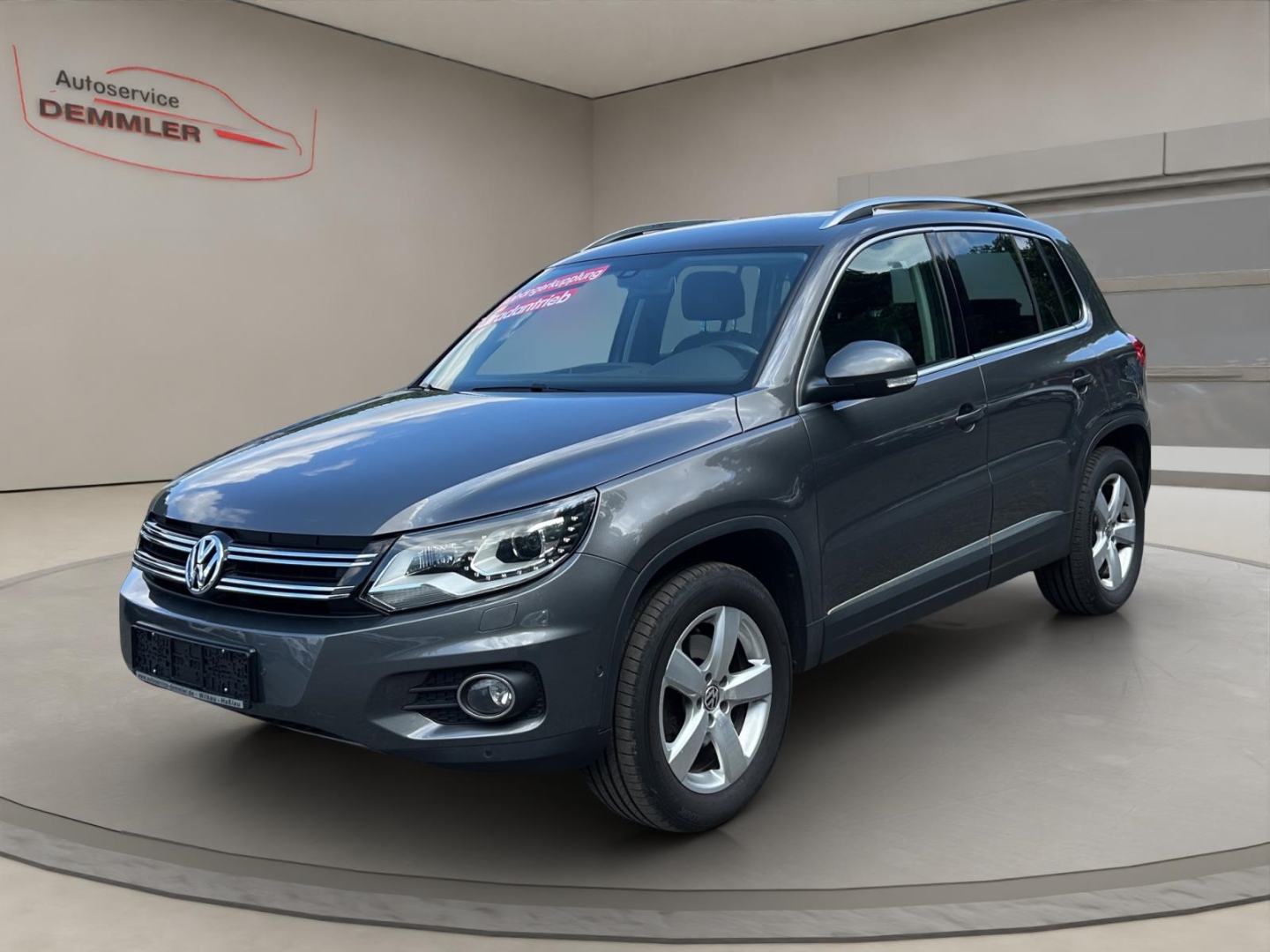 VW Tiguan 4x4,Zahnriemen + TURBO NEU,AHK,Xenon, Navi, pepper grey metallic (grau)